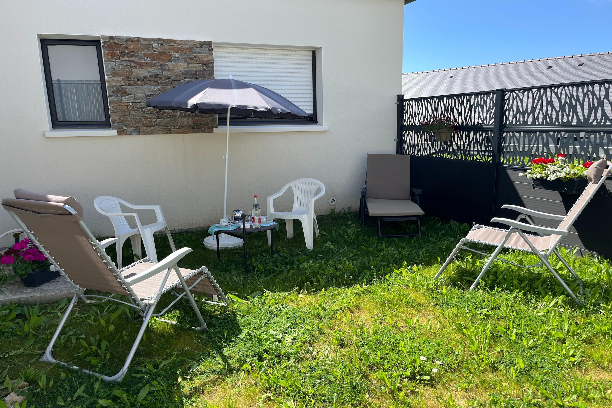 Ferienhaus in Plestin les Grèves - Tuinen zomer