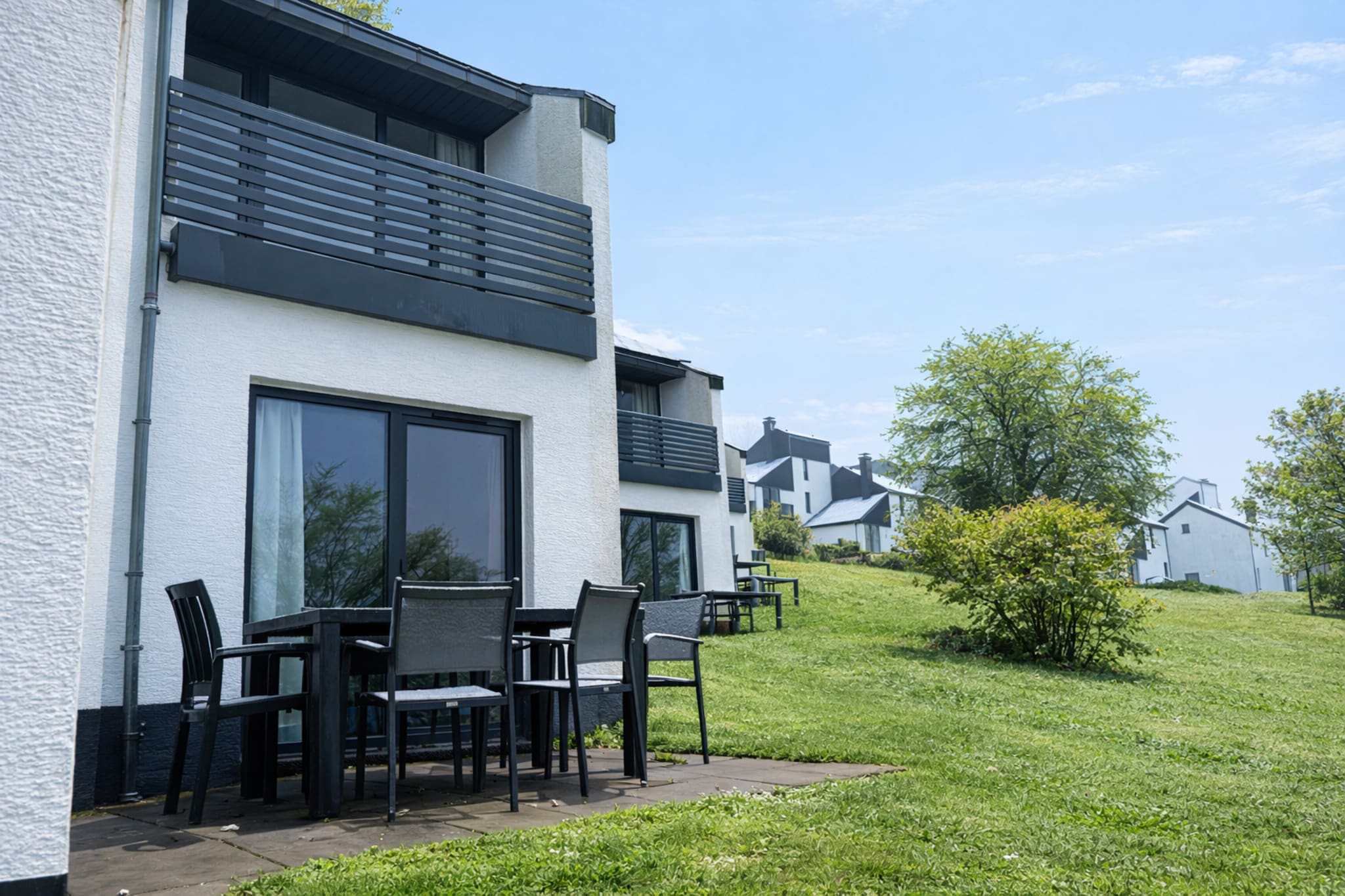 Exterior Summer