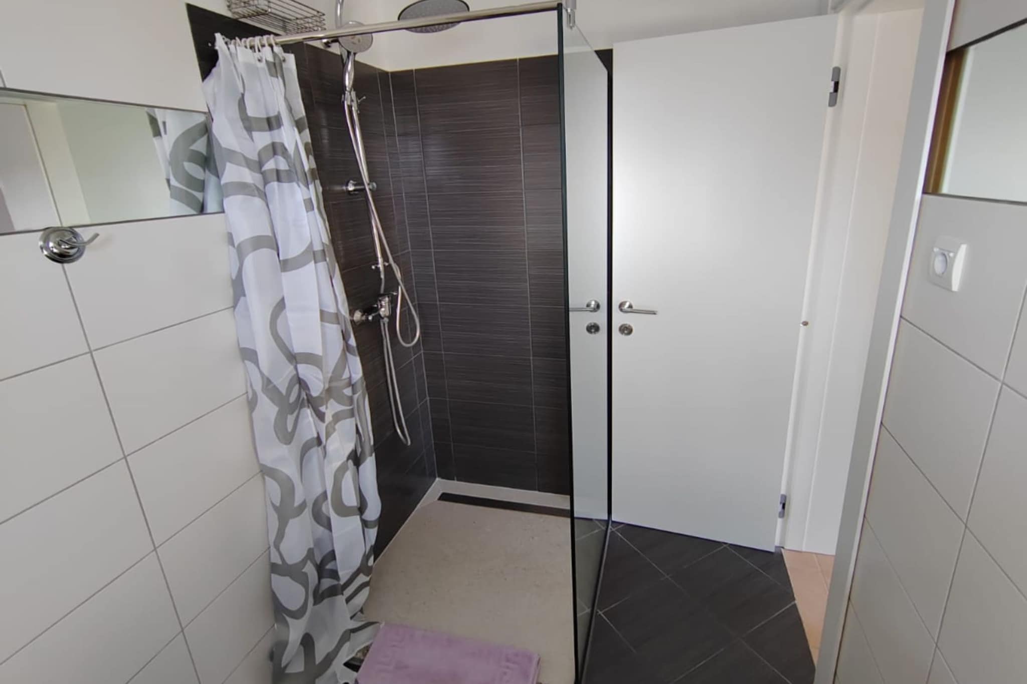 Apartments Lighthouse -(A4) - TwoBedroom Apartment with Sea View - Bathroom