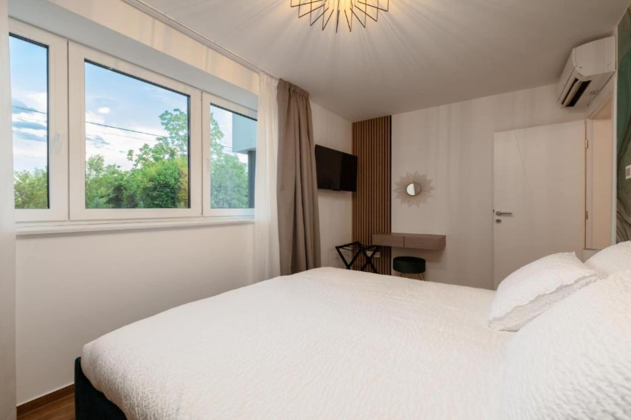 Apartments Villa Wood - Two Bedroom Apartment with terrace and pool view  ( W1 )