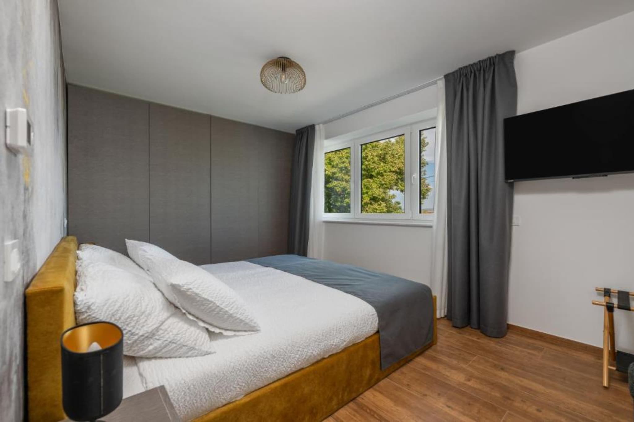 Apartments Villa Wood - Two Bedroom Apartment with terrace and pool view ( W2 )