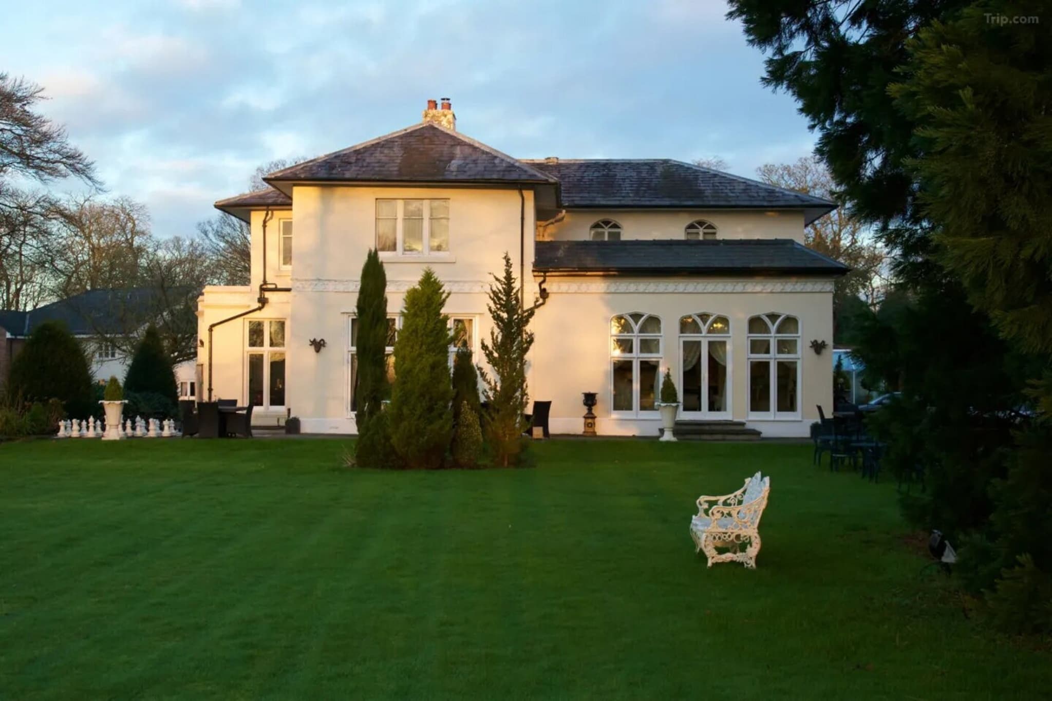 Wrexham Llyndir Hall Hotel is part of the prestigious Signature Collection By Best Western. The hotel is surrounded by the countryside of Cheshire and the mountains and beaches of North Wales but located only 7 miles from Chester. This country house offers gardens, a swimming pool, gym and beauty salon along with intriguing artwork, sculptures, an Italian-style terrace and a 200-year-old oak tree. The lounge bar and restaurant serves tasty, comforting food and there is free parking and free high-speed WiFi throughout the hotel.The Roman City of Chester has a huge array of shopping and site seeing. Visit the City walls which are the oldest, longest and most complete in Britain, parts of which are almost 2000 years old. Chester also boasts the fabulous ‘Rows’ – a picturesque half-timbered gallery of shops, reached by steps. Cheshire Oaks Designer Outlet is within easy reach of the hotel and guests receive a 10% discount.Visit Chester Zoo for the perfect family day out, situated just 10 mile from the property. For those adventurers amongst us, Snowdonia national park and Mount Snowdon– the highest mountain in England and Wales, is a 1-hour drive from the hotel, conquerable with an early start to be back in time for traditional afternoon tea and a celebratory beer.