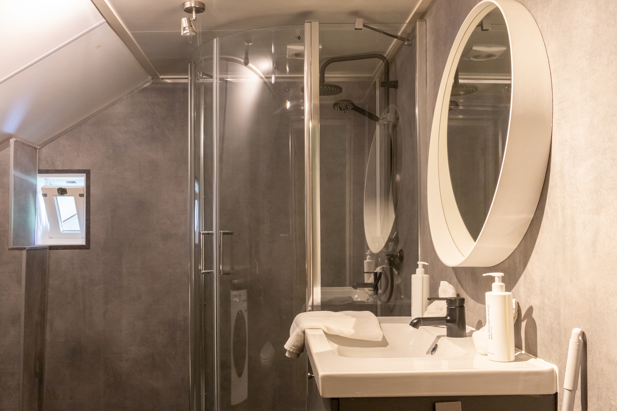 Bath Room
