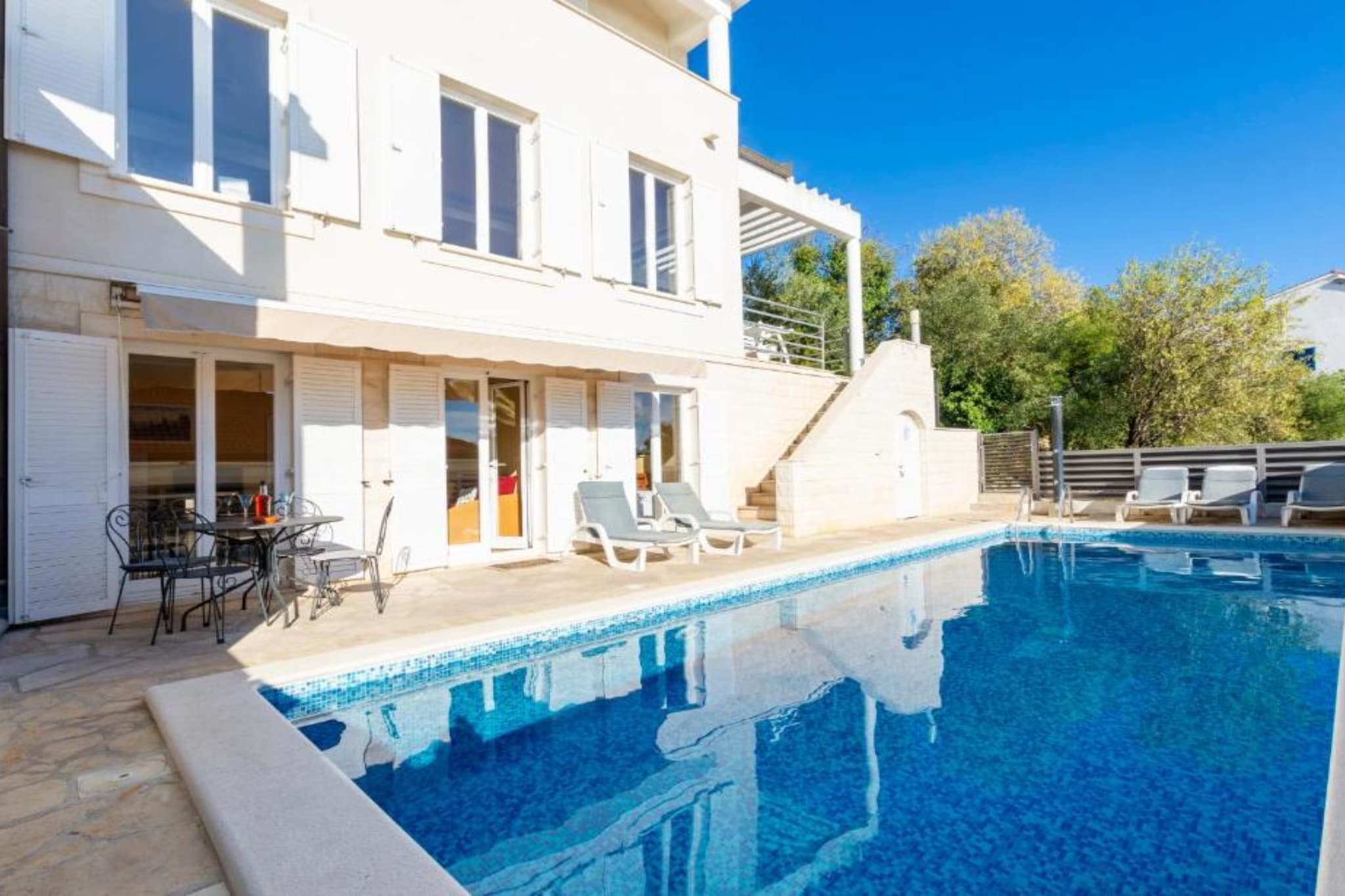 Spacious Villa Radevenjić with Outdoor Pool - Seven Bedroom Villa with Outdoor Pool - Zwembad