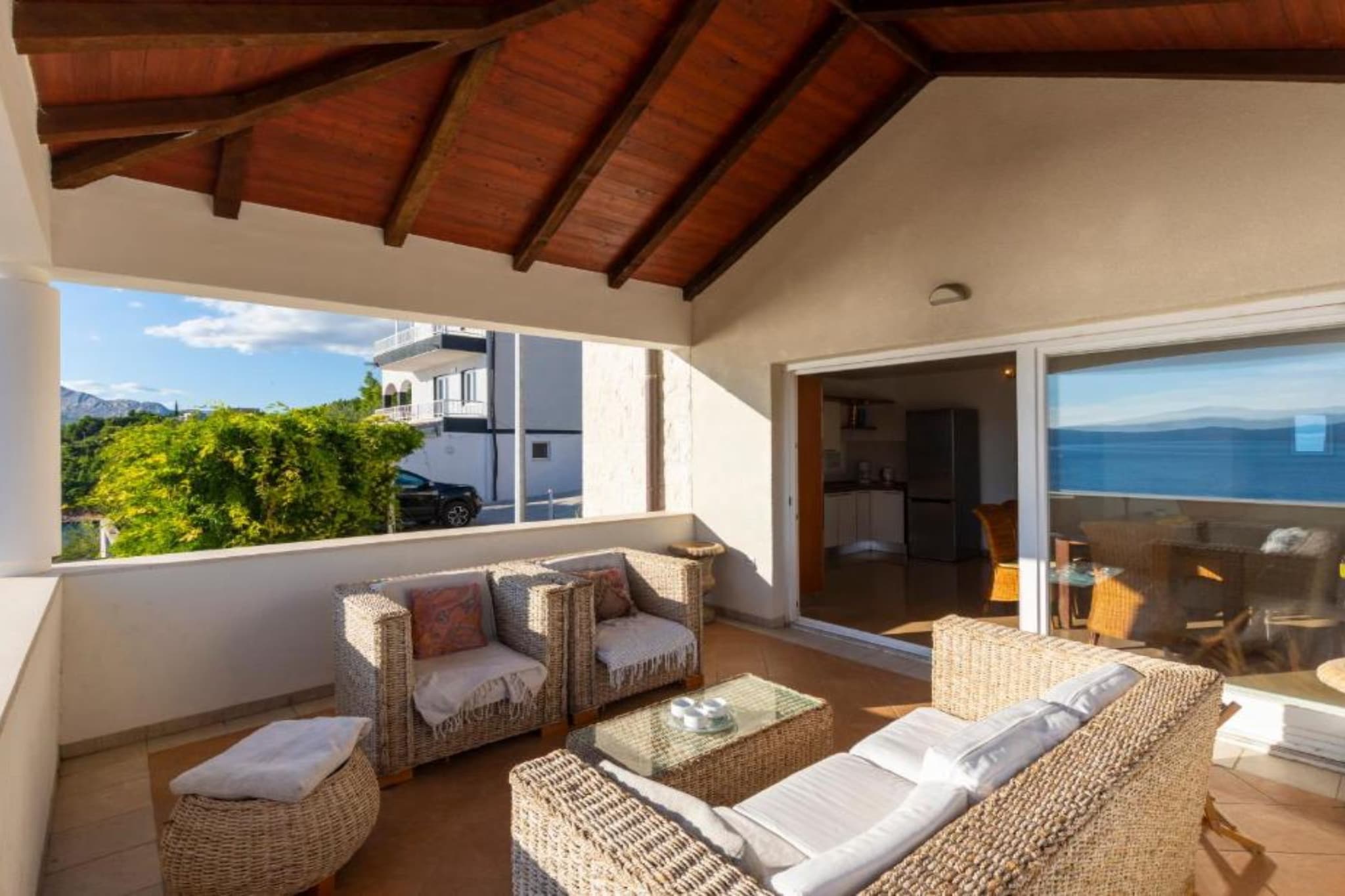 Spacious Villa Radevenjić with Outdoor Pool - Seven Bedroom Villa with Outdoor Pool - Terrasbalkon