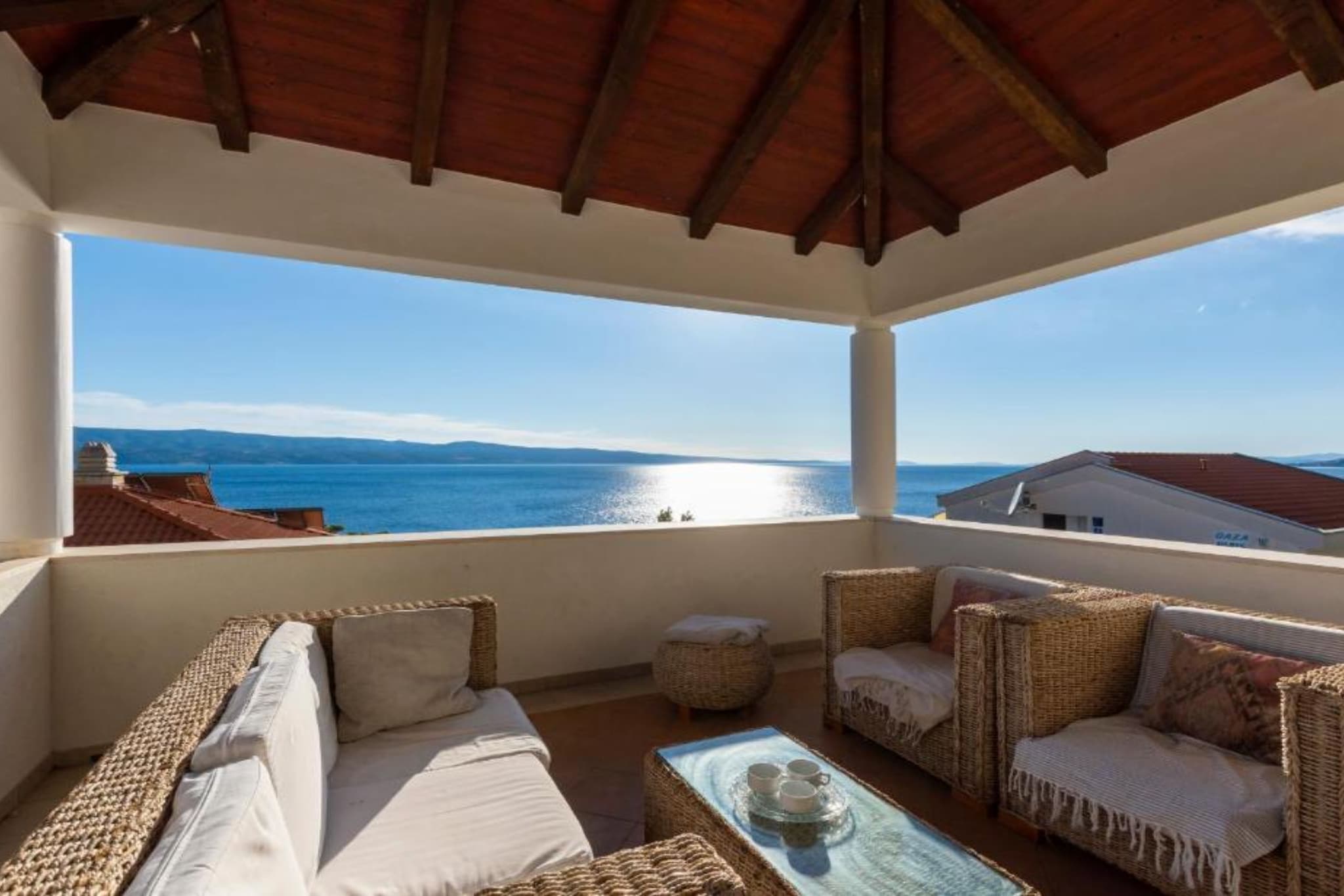 Spacious Villa Radevenjić with Outdoor Pool - Seven Bedroom Villa with Outdoor Pool - Terrasbalkon