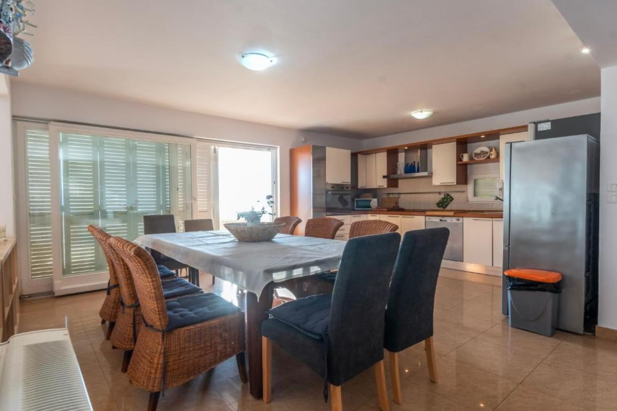 Spacious Villa Radevenjić with Outdoor Pool - Seven Bedroom Villa with Outdoor Pool - Keuken