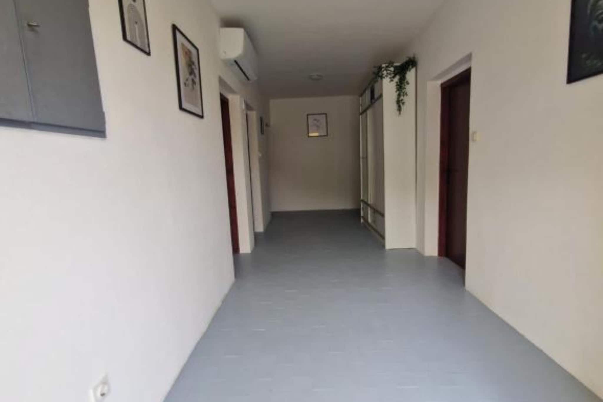 Apartment Sea View - Three Bedroom Apartment With Balcony And Sea View