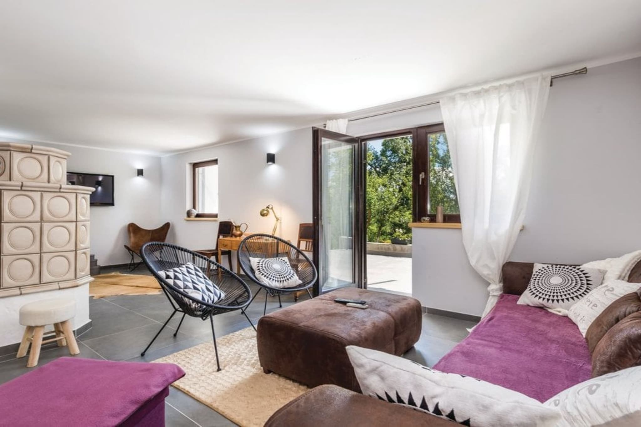 Countryside Villa Latin with Outdoor Swimming Pool - Four Bedroom Villa with Swimming Pool - Living room