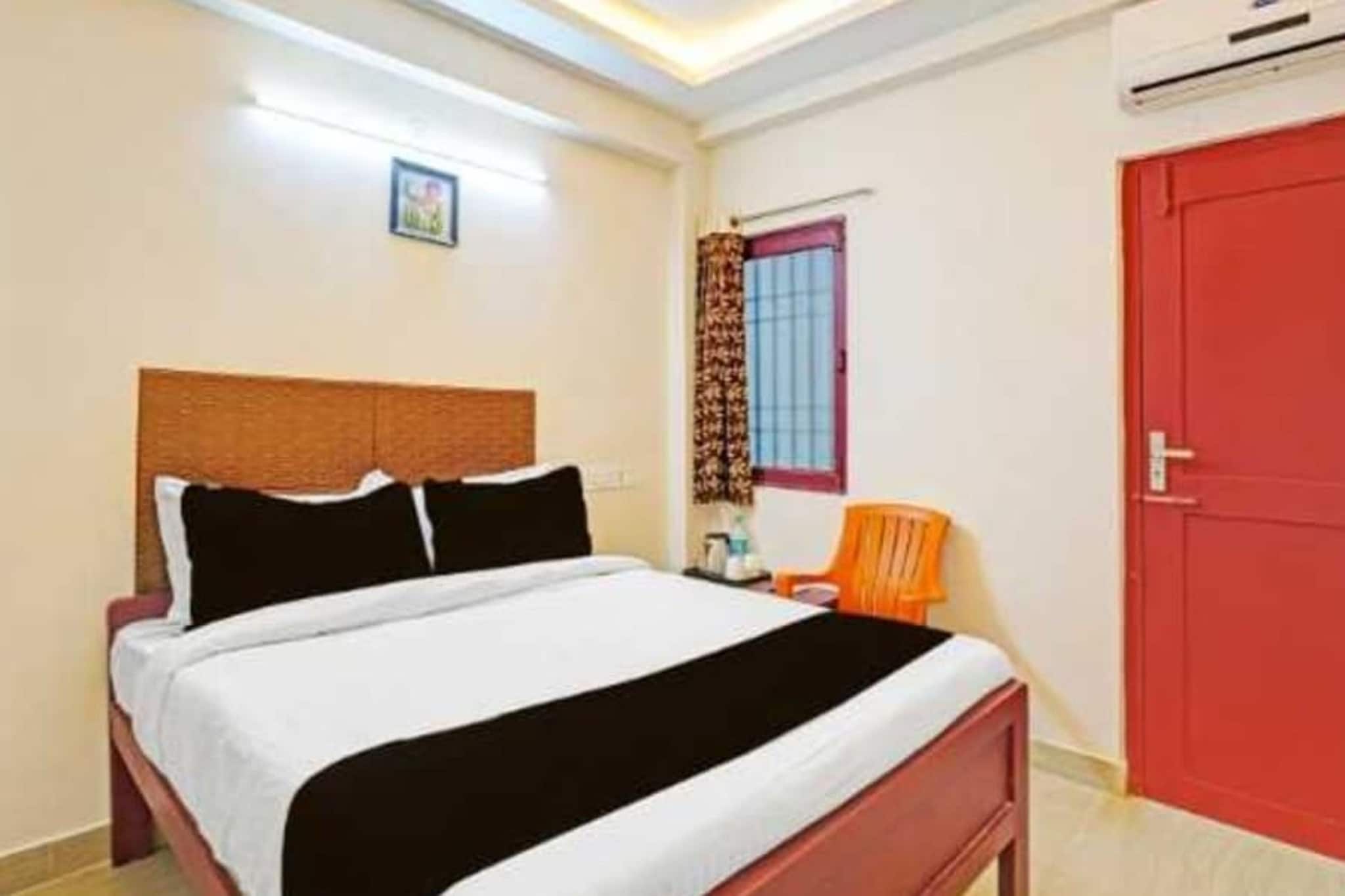 Enjoy a comfortable and hassle-free experience at our thoughtfully designed property. Each room is equipped with modern amenities, cozy bedding, and elegant decor to make you feel right at home. Located conveniently with easy access to public transport and major attractions, it's perfect for both business and leisure travelers. Cleanliness and guest comfort are our top priorities, and our team is available 24/7 to assist you throughout your stay.
 
Unmarried couples are warmly welcome at this property.
Guests with local ID proof are warmly welcome.
Foreign guests are welcome and allowed to stay at this property without any restrictions
Early Check-In Policy: A full day’s room rate will be charged for check-ins before 6:00 AM. Complimentary early check-in is available between 6:00 AM and 10:00 AM, subject to room availability.
 
Check-in is only available to guests aged 18 and above. Please provide a government-issued ID to confirm your age.