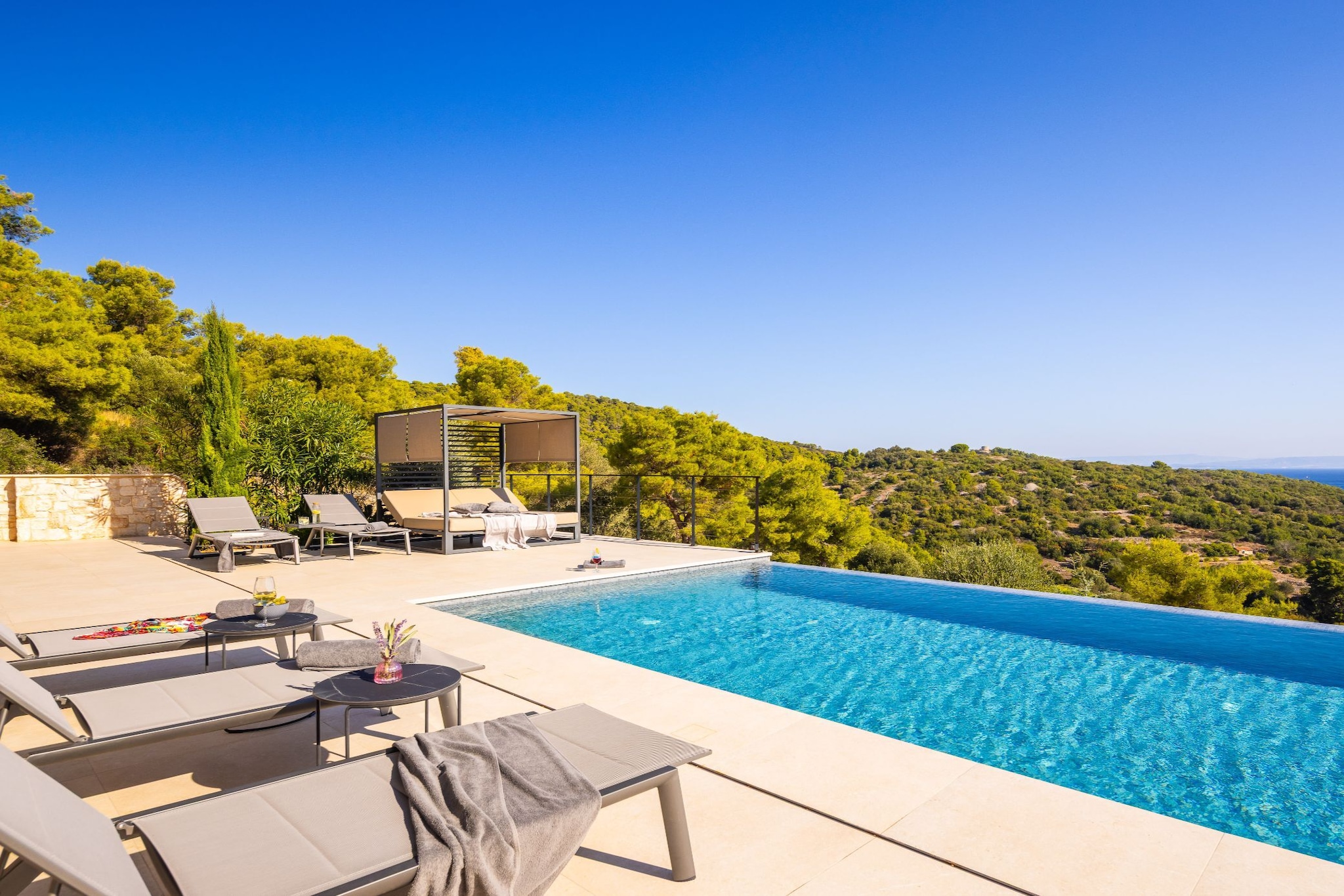 Breathtaking Villa  Vis Five Bedroom Villa with the Pool - Vue