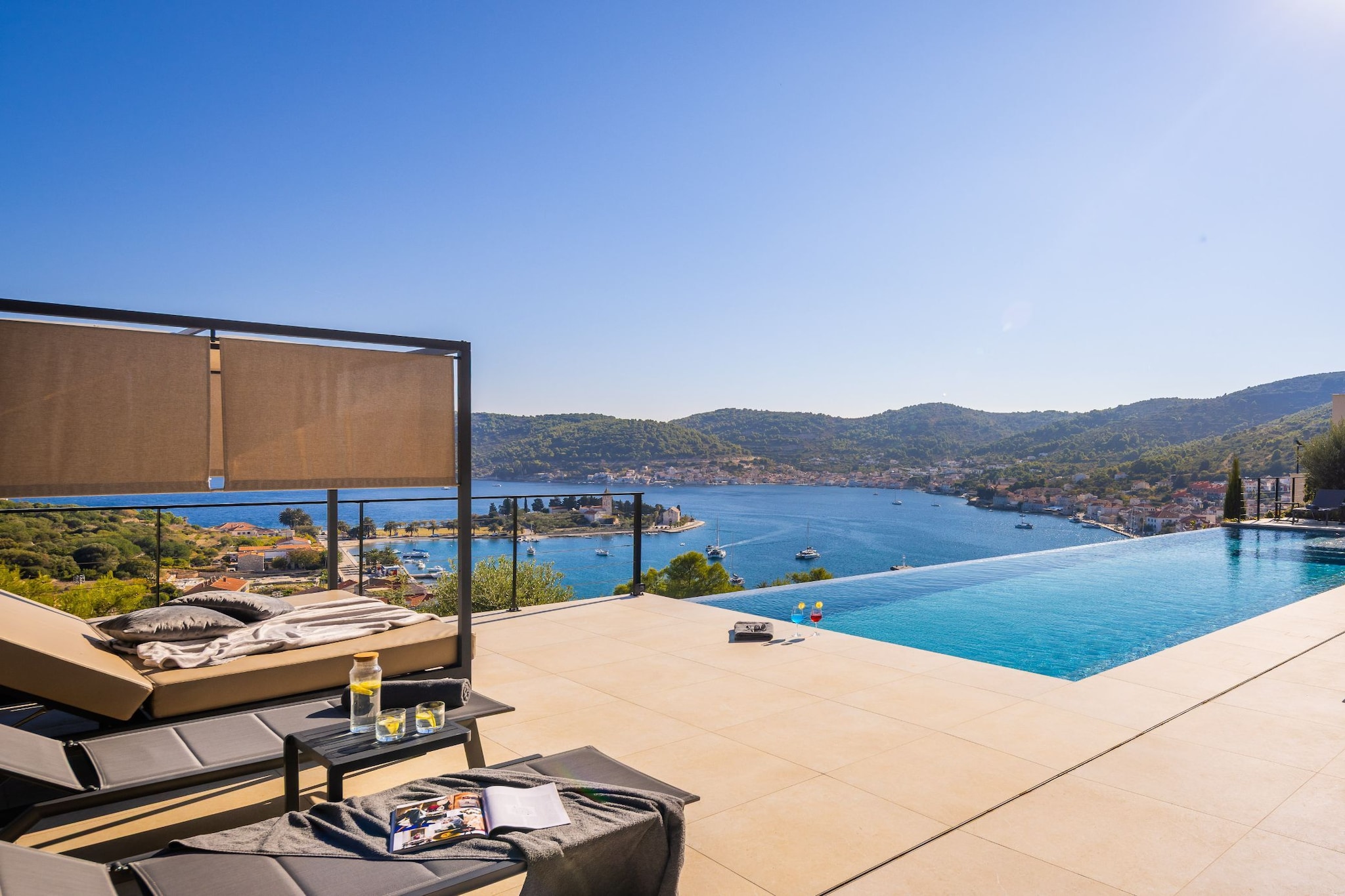 Breathtaking Villa  Vis Five Bedroom Villa with the Pool - Vue