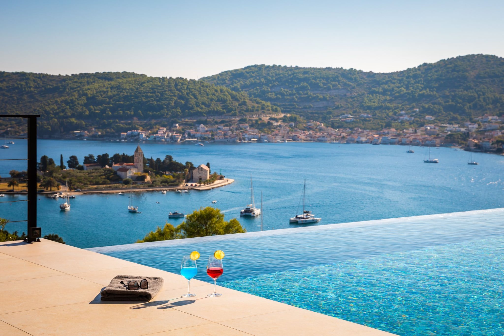 Breathtaking Villa  Vis Five Bedroom Villa with the Pool - Vue