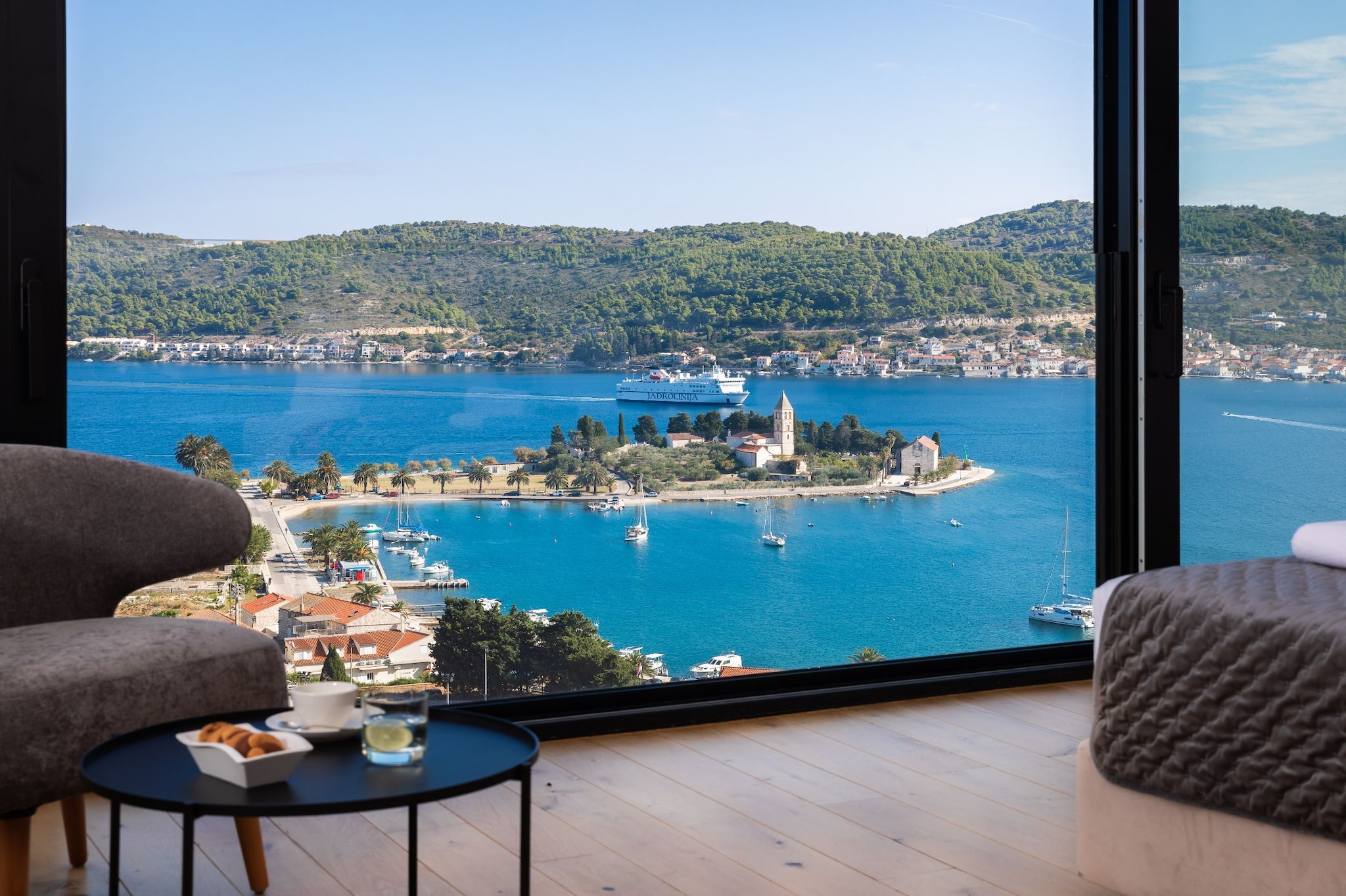 Breathtaking Villa  Vis Five Bedroom Villa with the Pool - Vue