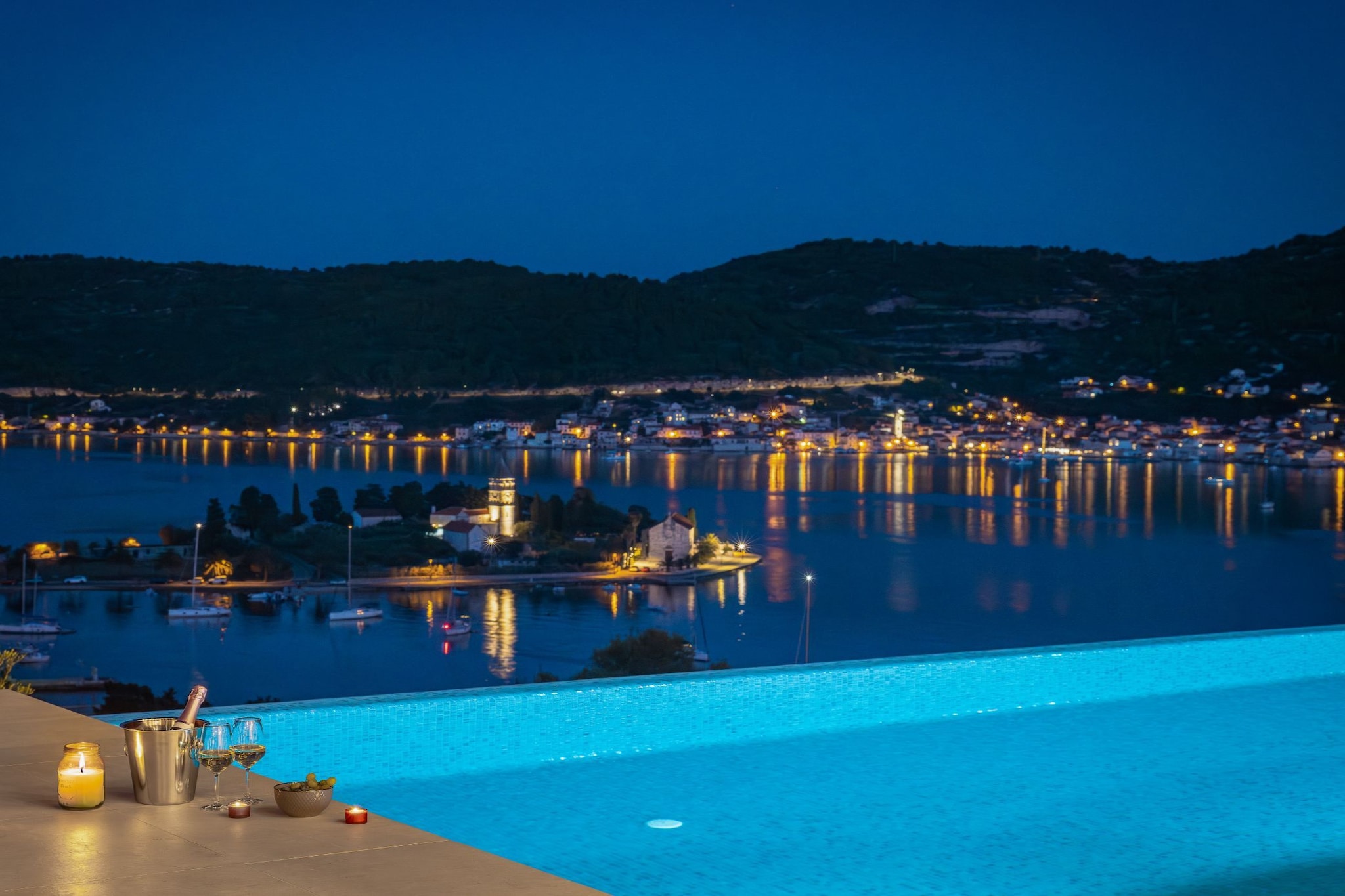 Breathtaking Villa  Vis Five Bedroom Villa with the Pool - Vue