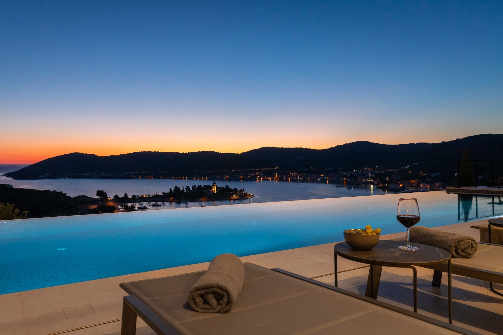 Breathtaking Villa  Vis Five Bedroom Villa with the Pool - Vue