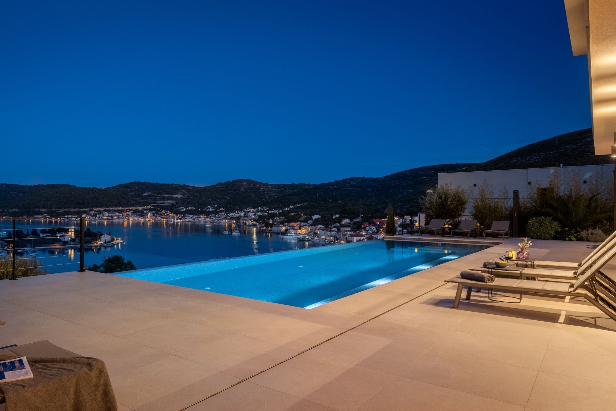 Breathtaking Villa  Vis Five Bedroom Villa with the Pool - Vue