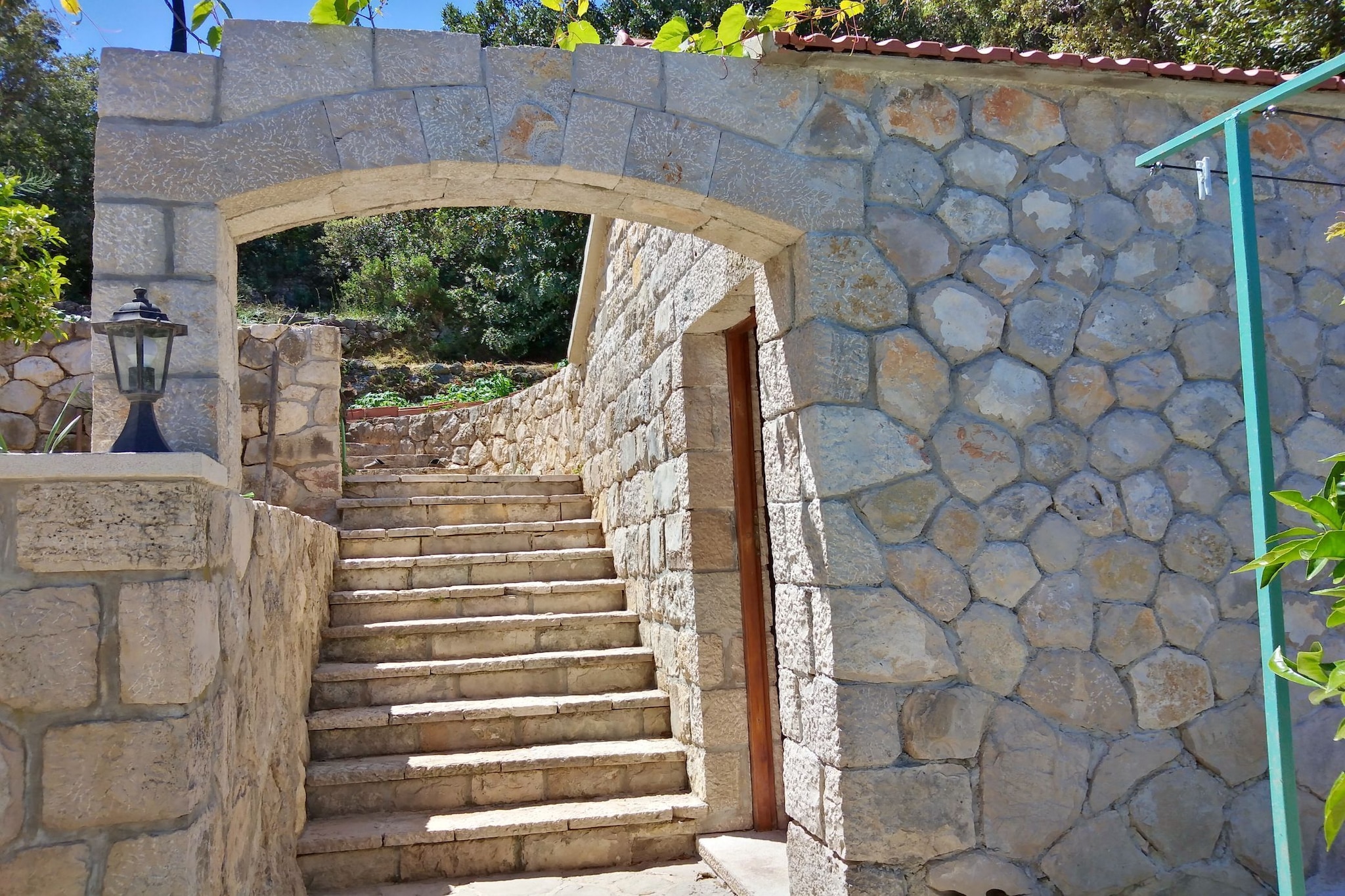 Guest House Hazdovac Apartment - Two Bedroom Apartment with Terrace and Sea View - Buitenlucht
