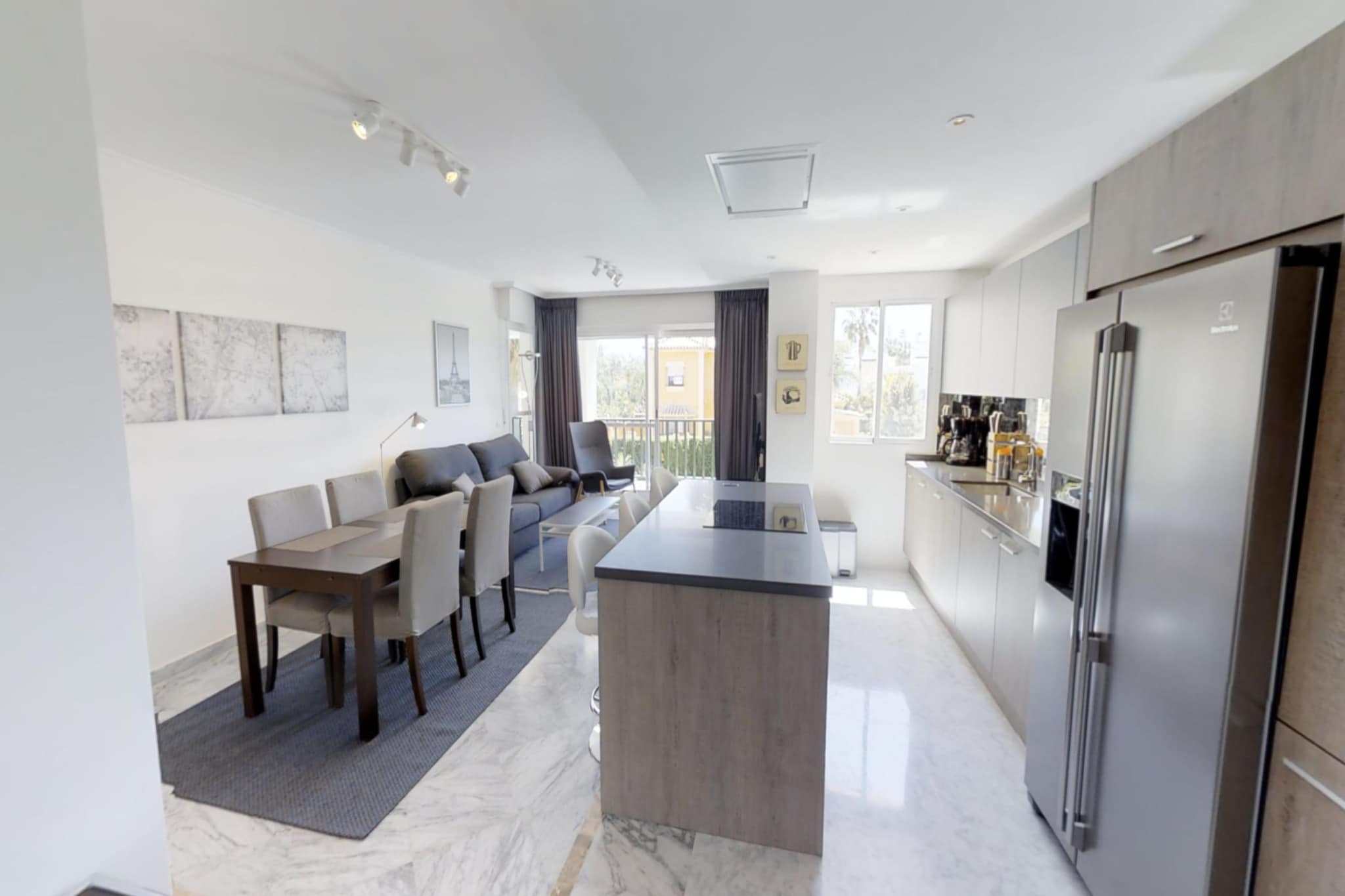 Modern Gated Apartment near Beach & Puerto Banus - Esszimmer