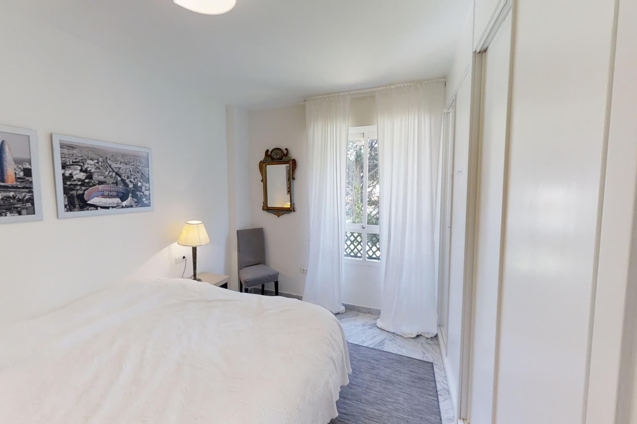 Modern Gated Apartment near Beach & Puerto Banus - Schlafzimmer
