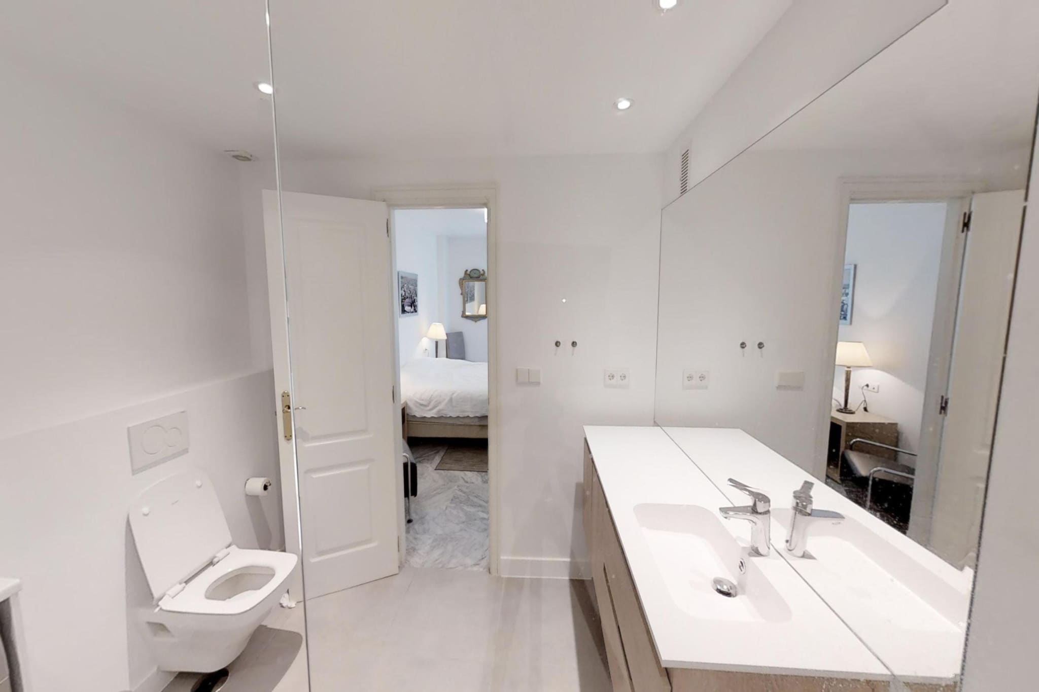 Modern Gated Apartment near Beach & Puerto Banus - Badezimmer