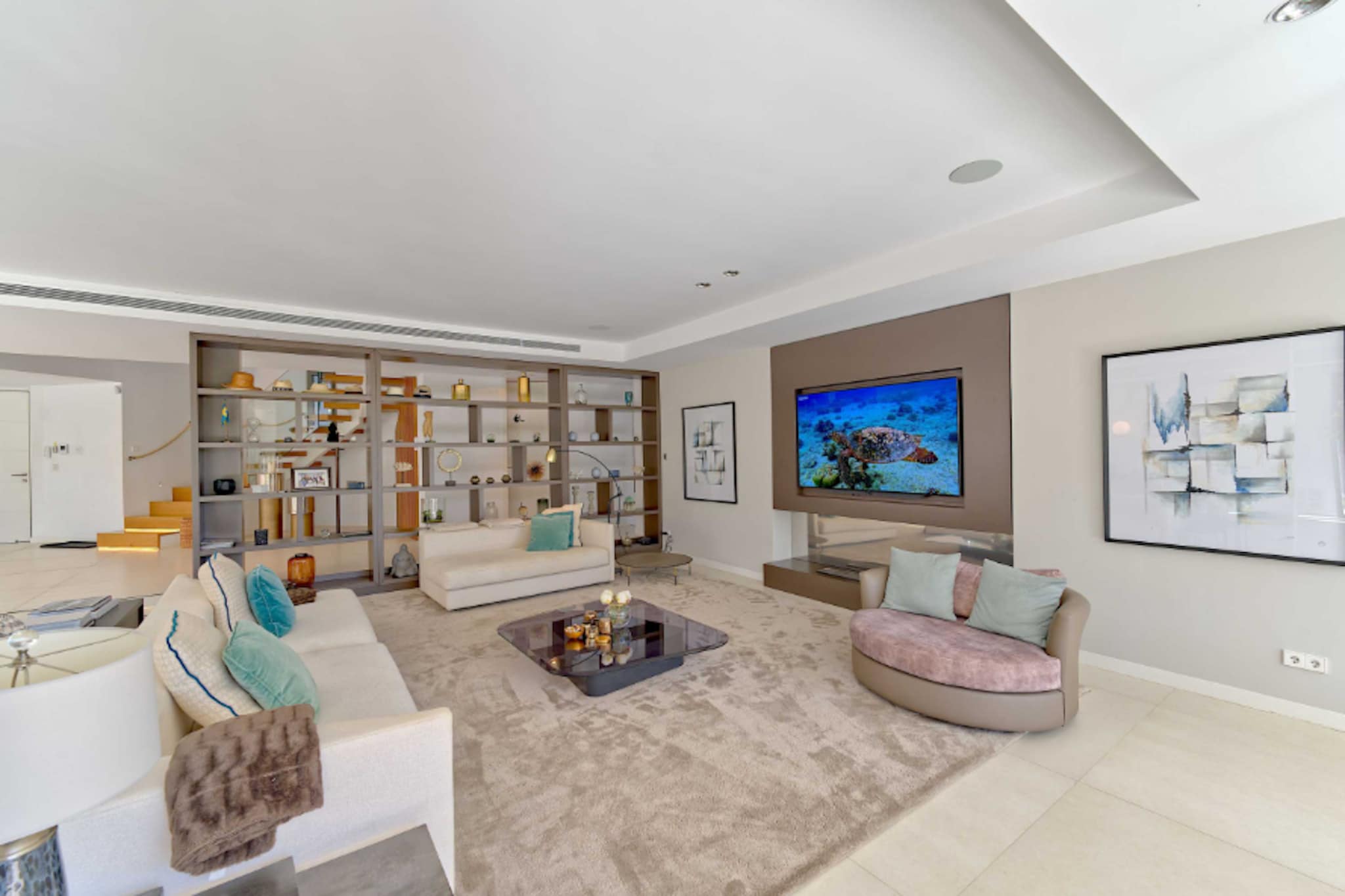 Spacious Villa for 12 in Puerto Banus