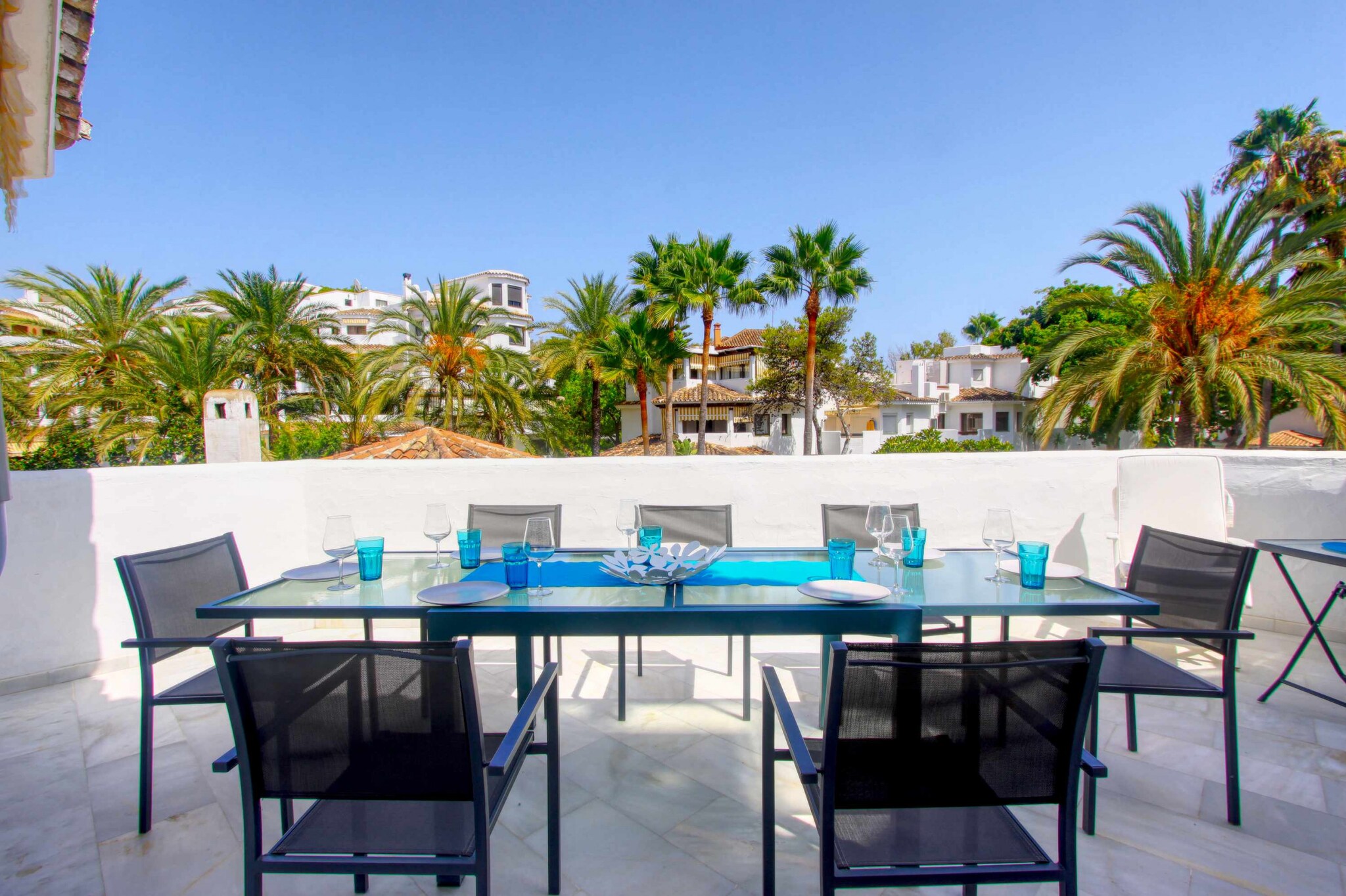 Beachfront Penthouse with Pool Access