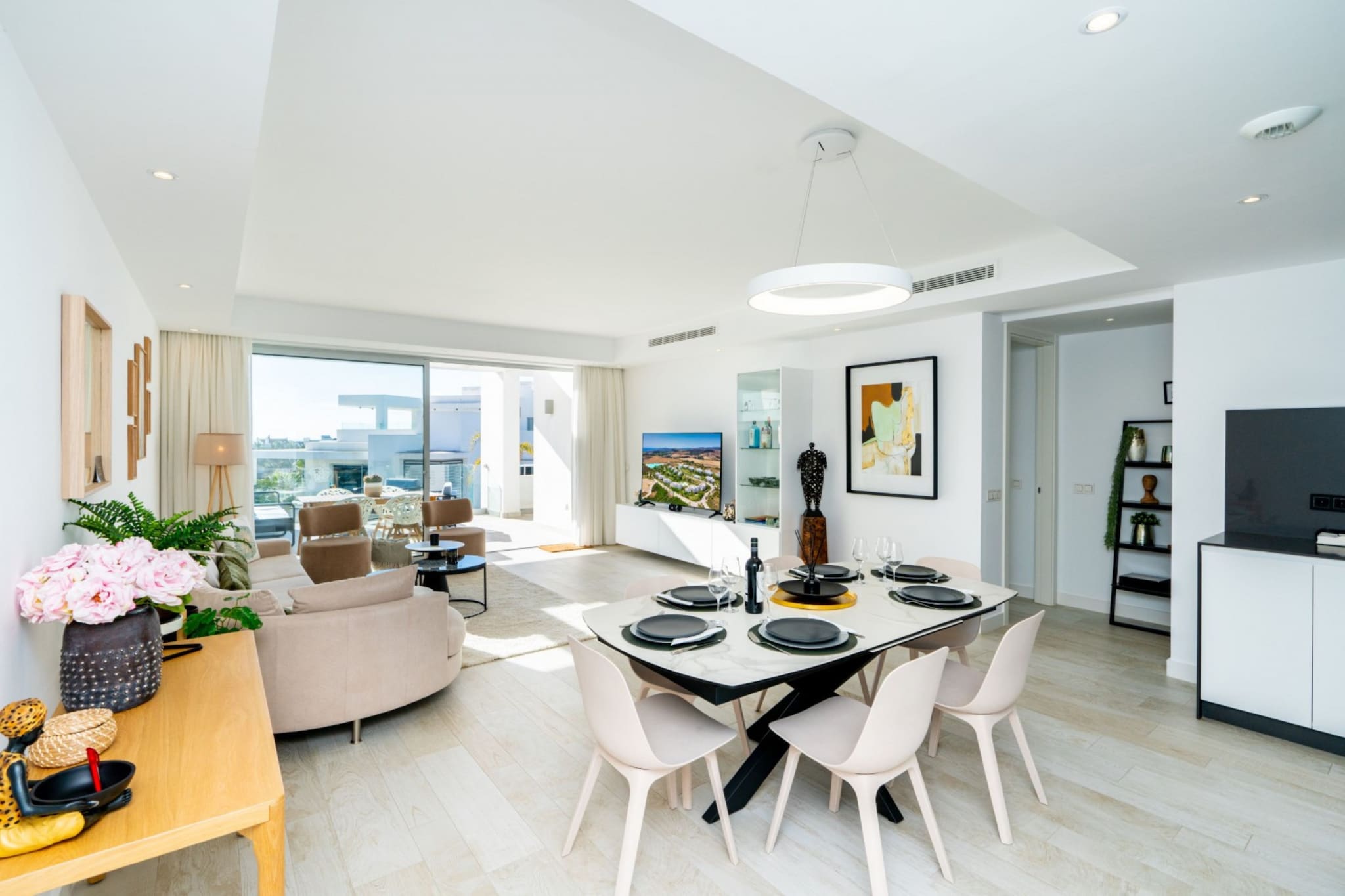 On the 1st floor: (open kitchen(electric kettle, toaster, coffee machine(espresso), oven, microwave, dishwasher, fridge, freezer, dishes and cutlery, Cooking basics), Living/diningroom(TV(smart TV), dining table, seating area, radio), bedroom(double king size bed), bedroom(double king size bed), bathroom(shower, washbasin, toilet), bathroom(shower, washbasin, toilet))\n\nElevator, fitness room, Internet access, Children pool, Garden Furniture , hot tub, hot tub, sauna, washing machine, balcony, heating, air conditioning, terrace, garden, parking, swimming pool(shared with other guests), iron, hairdryer, Alarm