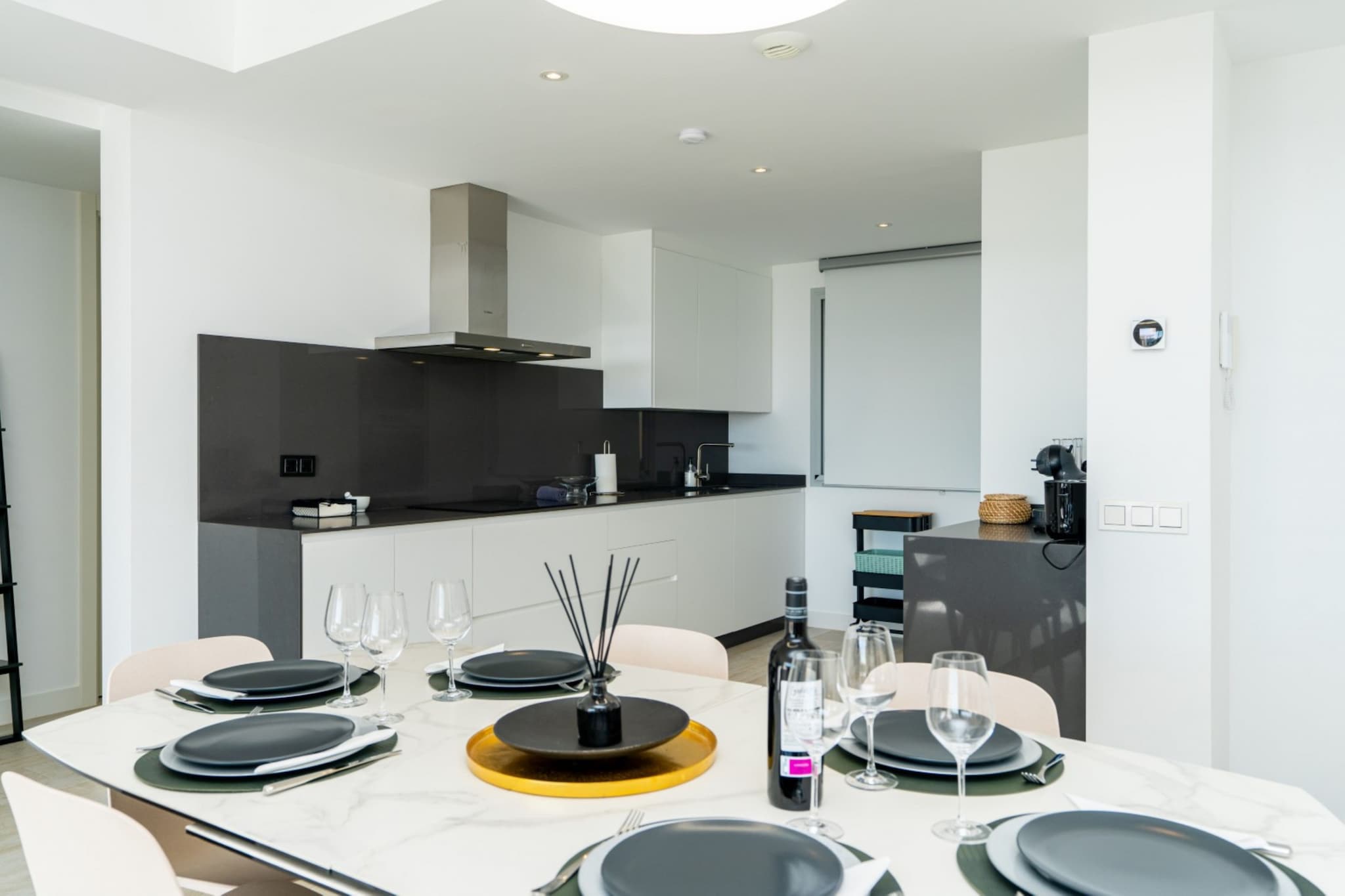 4-Guest Stylish Lagoon Apartment