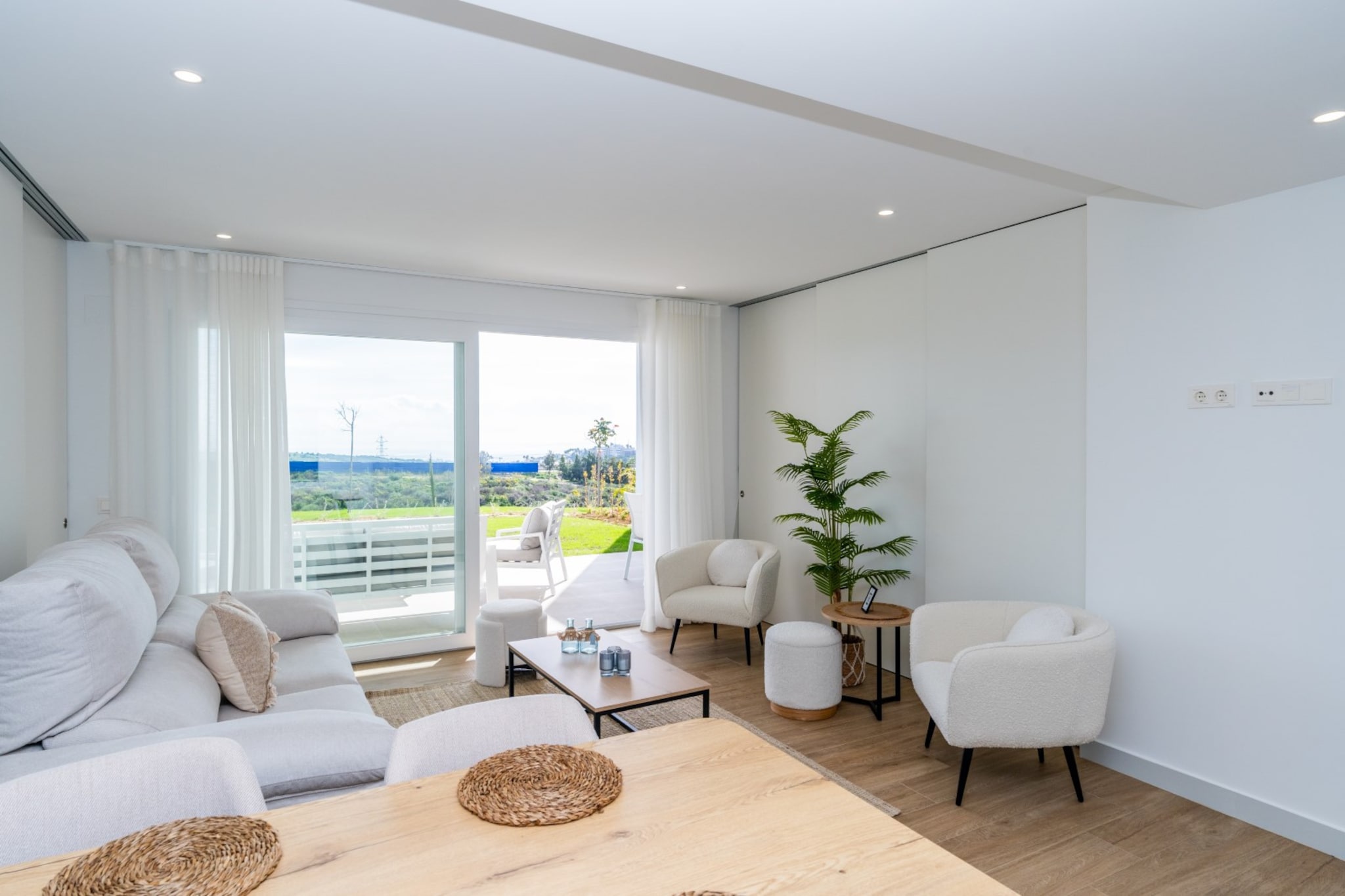 Garden Apartment at Alcazaba Lagoon