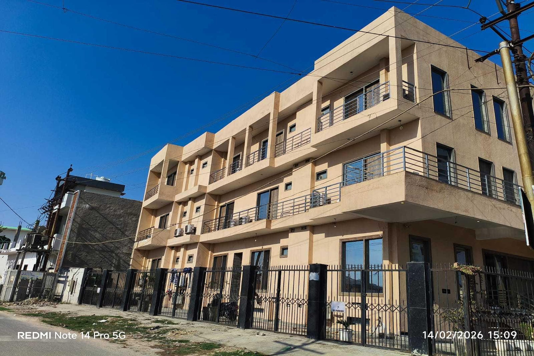 Collection O Agra Kalindi Vihar