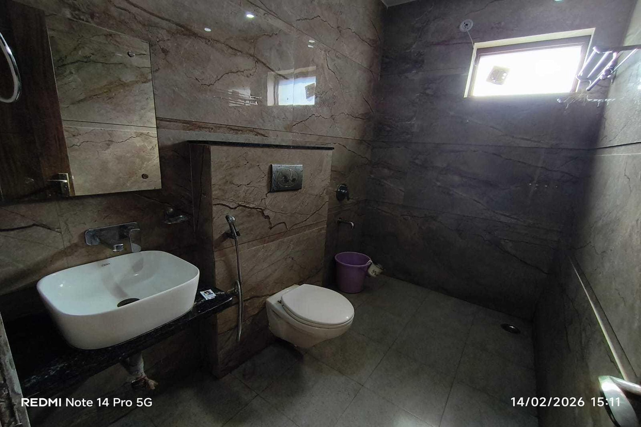 Collection O Agra Kalindi Vihar