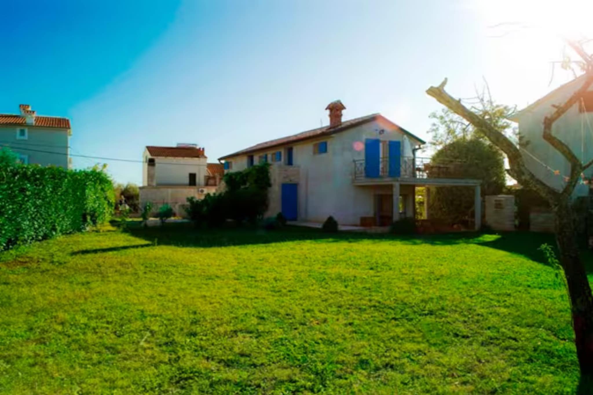 Authentic Istrian Apartments Villa Zambratija - Two Bedroom Apartment with Terrace and Garden - Buitenlucht