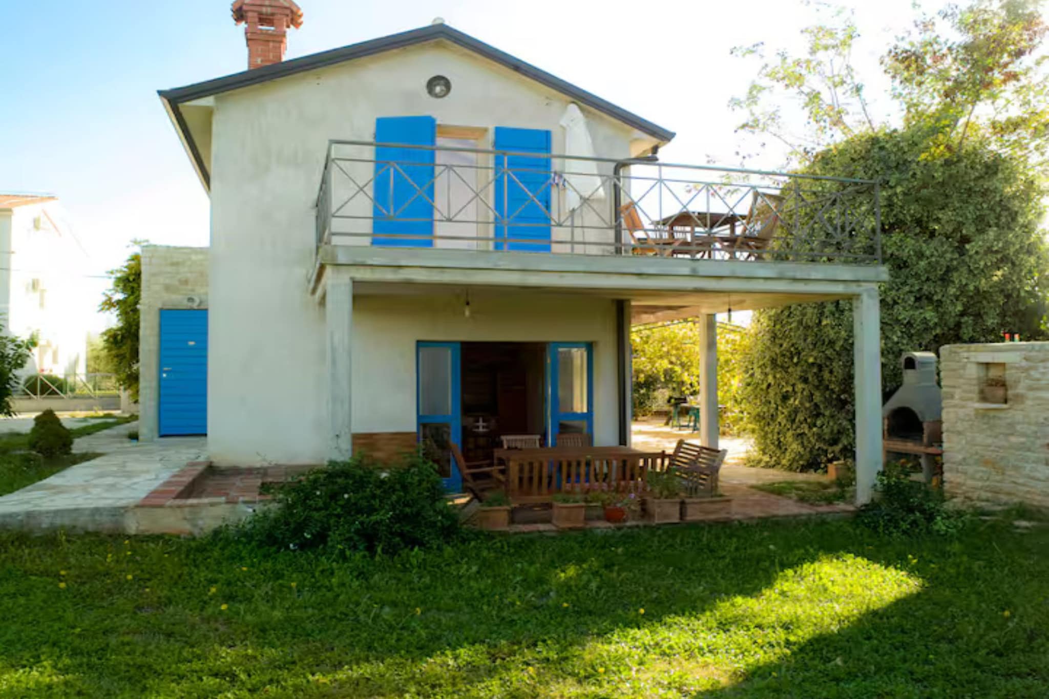 Authentic Istrian Apartments Villa Zambratija - Two Bedroom Apartment with Terrace and Garden - Buitenlucht
