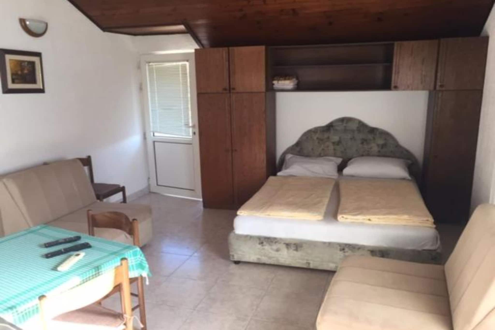 Apartments Roza - Studio Apartment with Sea View