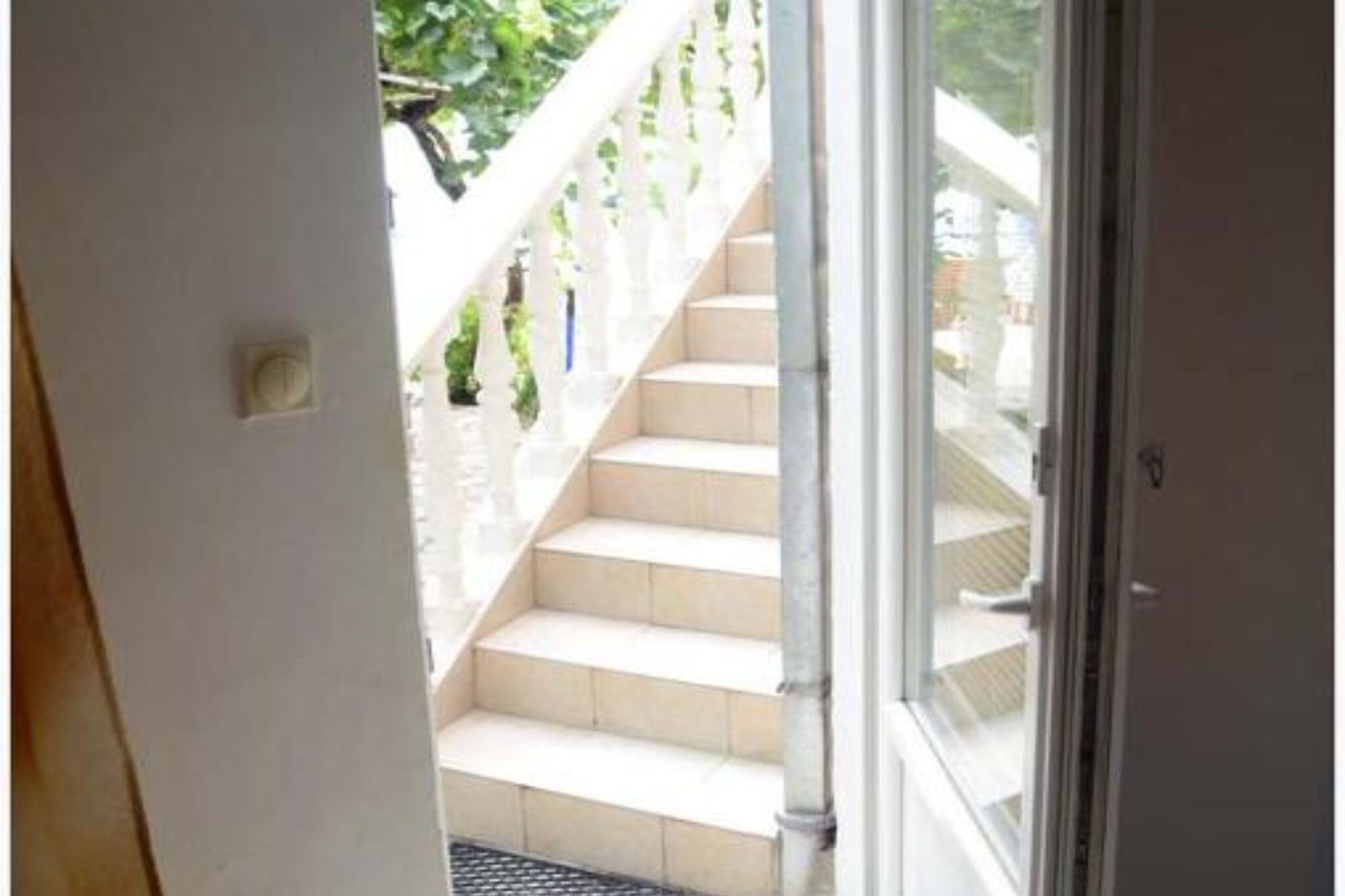 Apartments Roza - Standard  Double Room with Shared Bathroom - Escalier