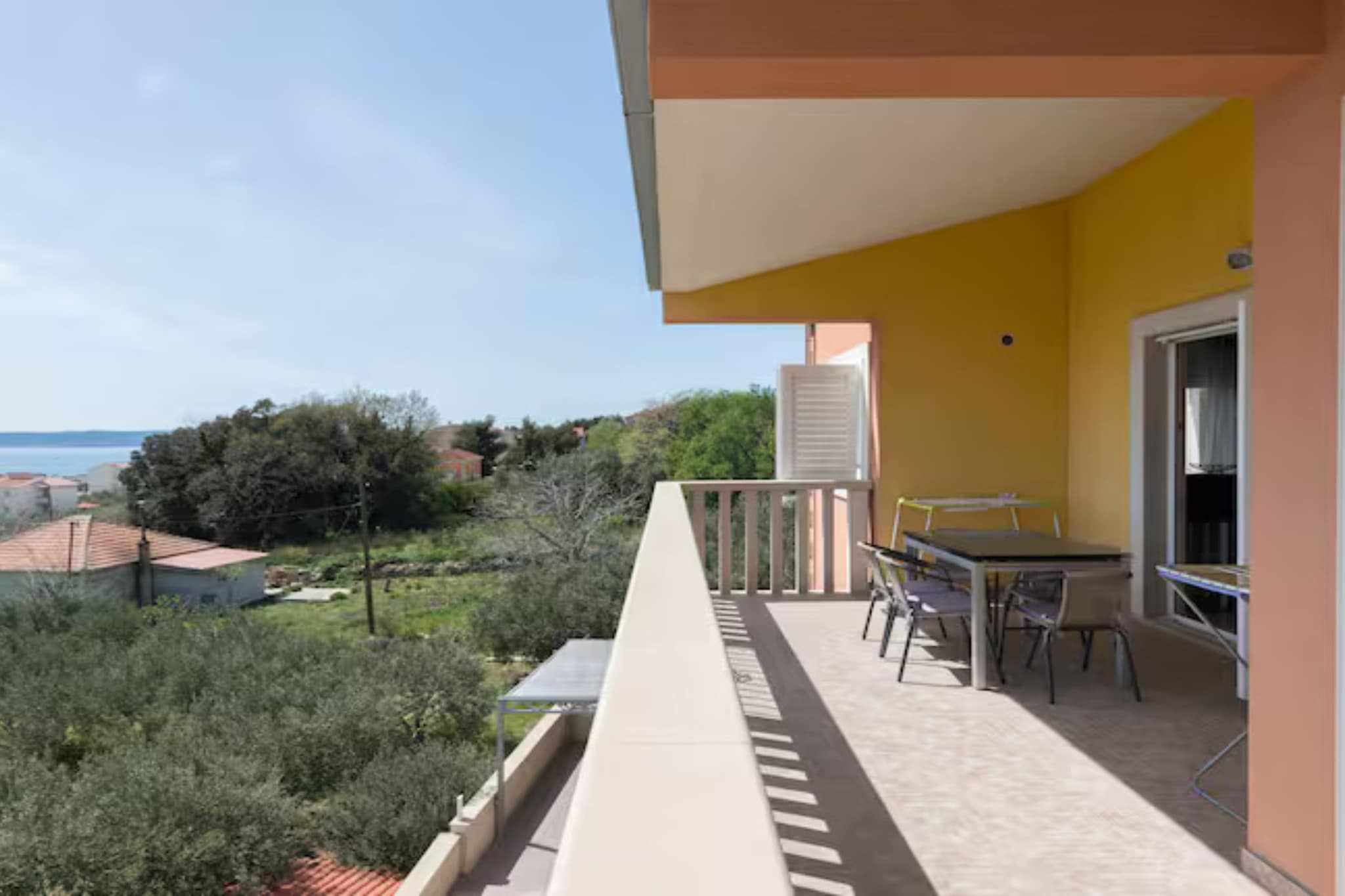 Villa Ana with Outdoor Pool, Sauna and Hot-Tub - Six Bedroom Villa with Outdoor Pool, Sauna and Hot-Tub - Terrasbalkon