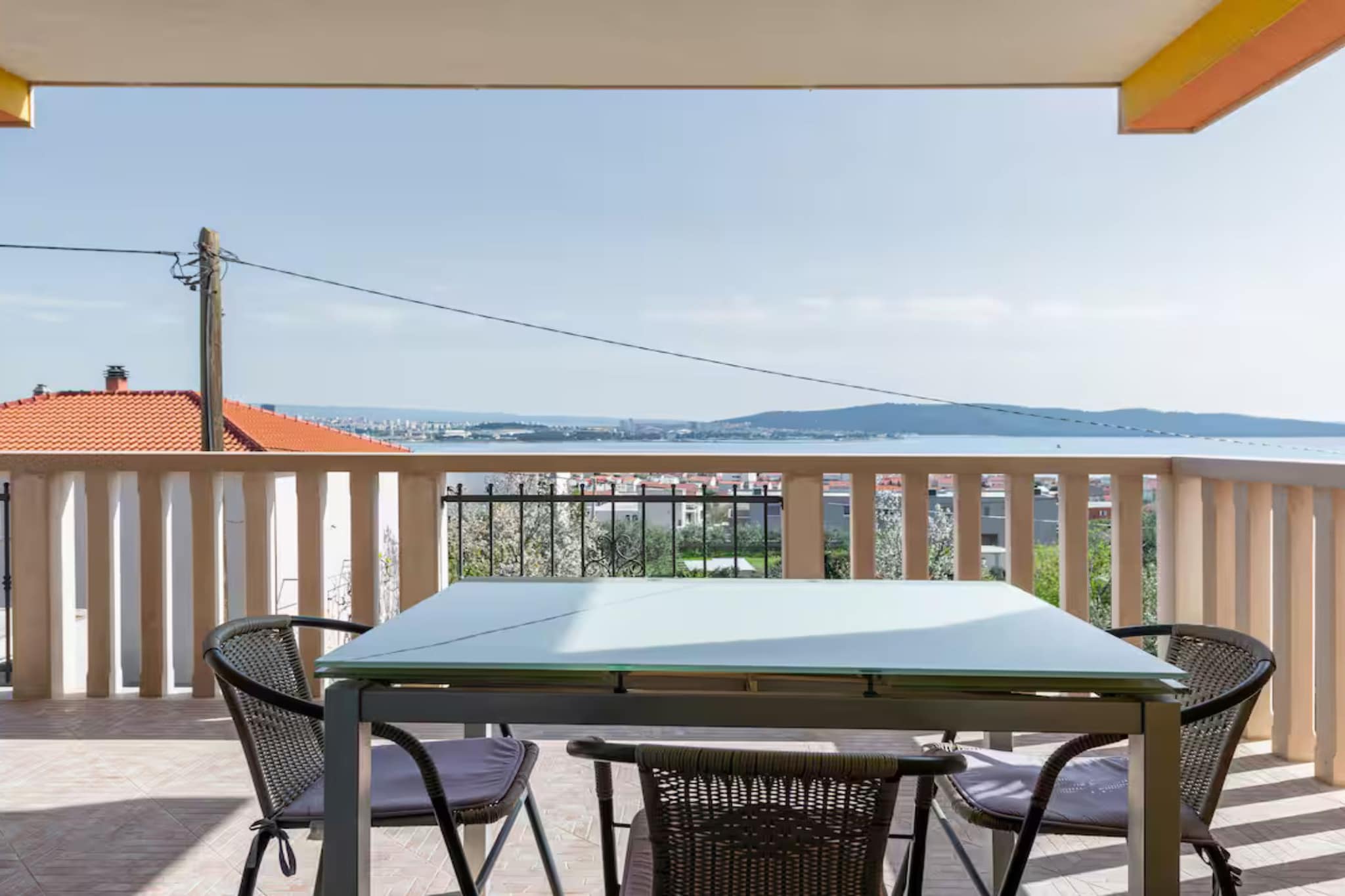 Villa Ana with Outdoor Pool, Sauna and Hot-Tub - Six Bedroom Villa with Outdoor Pool, Sauna and Hot-Tub - Terrasbalkon