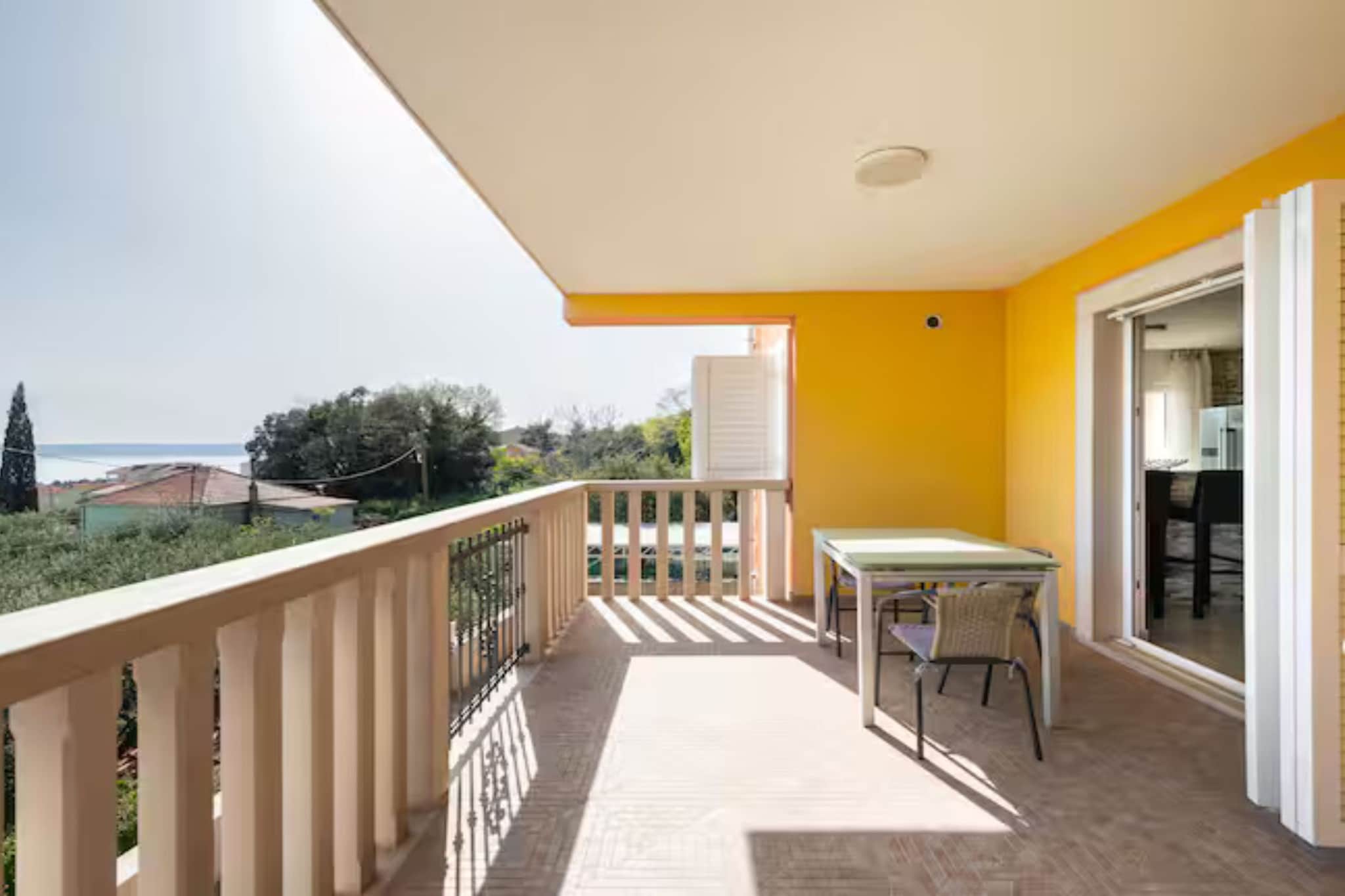 Villa Ana with Outdoor Pool, Sauna and Hot-Tub - Six Bedroom Villa with Outdoor Pool, Sauna and Hot-Tub - Terrasbalkon
