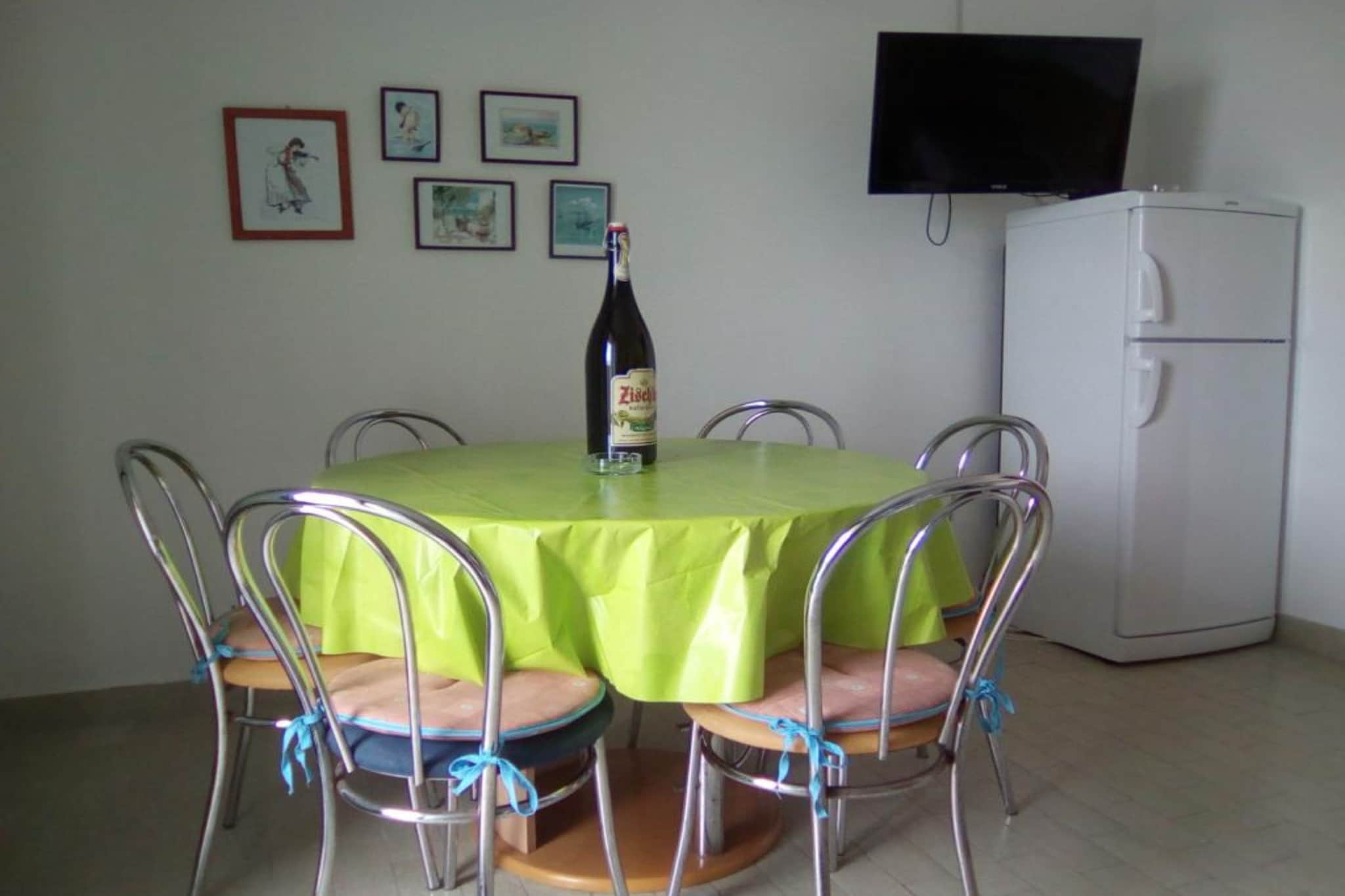 Apartments Branka Pag- One Bedroom Apartment Upper