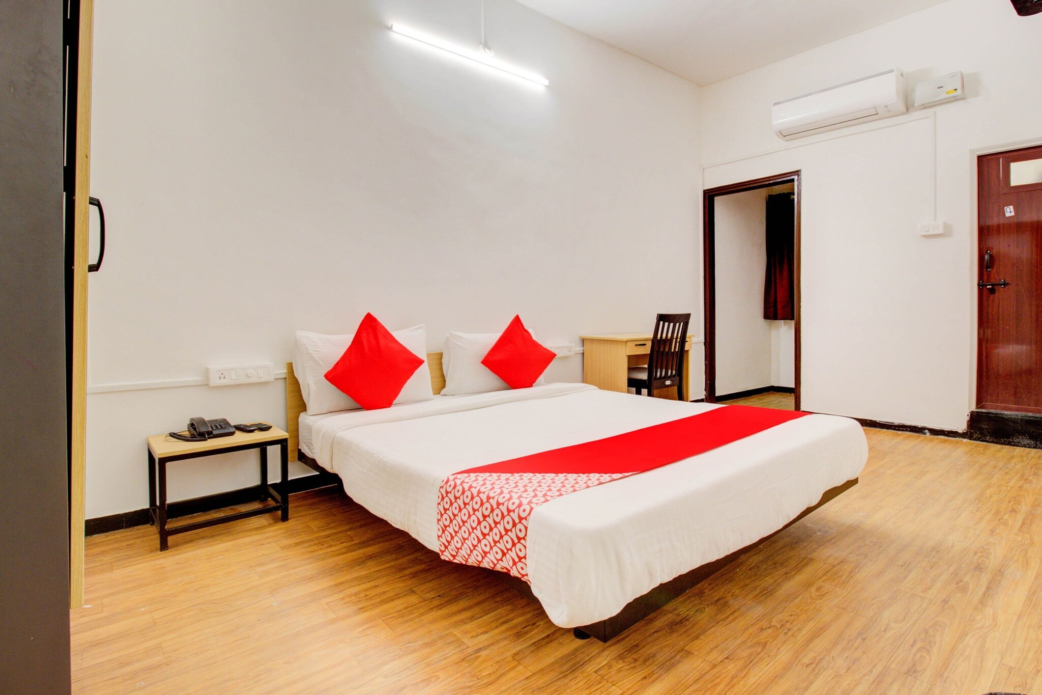 Enjoy a comfortable and hassle-free experience at our thoughtfully designed property. Each room is equipped with modern amenities, cozy bedding, and elegant decor to make you feel right at home. Located conveniently with easy access to public transport and major attractions, it's perfect for both business and leisure travelers. Cleanliness and guest comfort are our top priorities, and our team is available 24/7 to assist you throughout your stay.
Unmarried couples are warmly welcome at this property.
Guests with local ID proof are warmly welcome.
Early Check-In Policy: A full day’s room rate will be charged for check-ins before 6:00 AM. Complimentary early check-in is available between 6:00 AM and 10:00 AM, subject to room availability.
Check-in is only available to guests aged 18 and above. Please provide a government-issued ID to confirm your age.