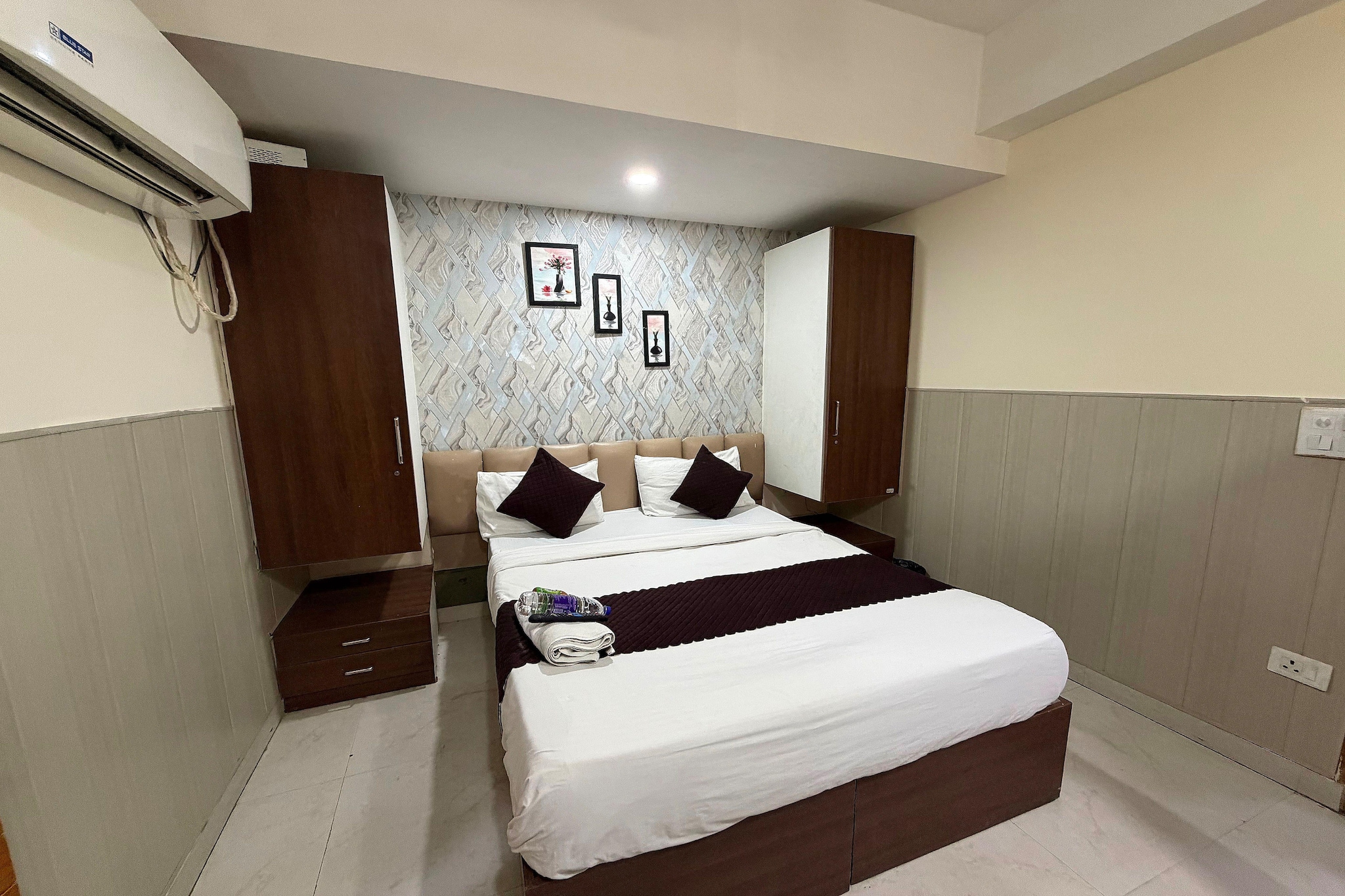 Collection O Zeta I Noida