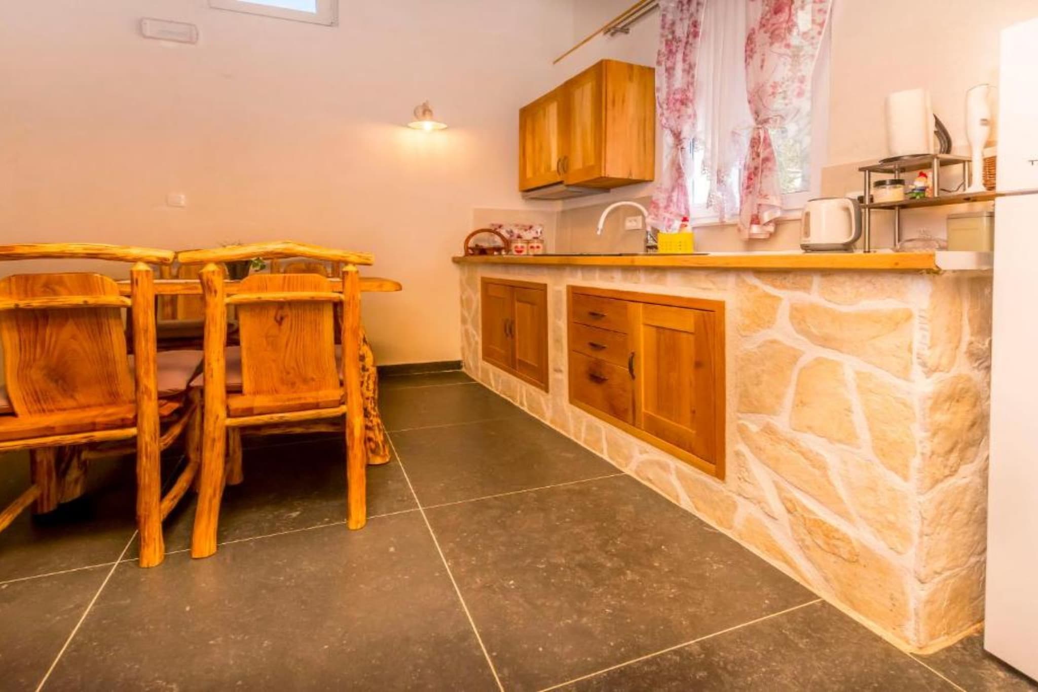 Holiday home Kuzmino - Keuken