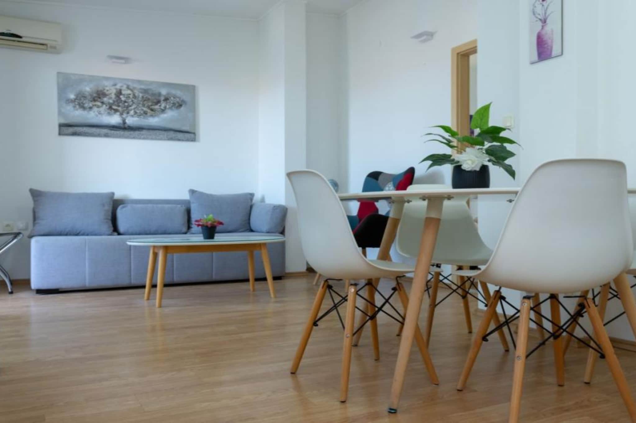 Vacation Home Pasalic - Eight Bedroom Holiday Home with Hot-Tub