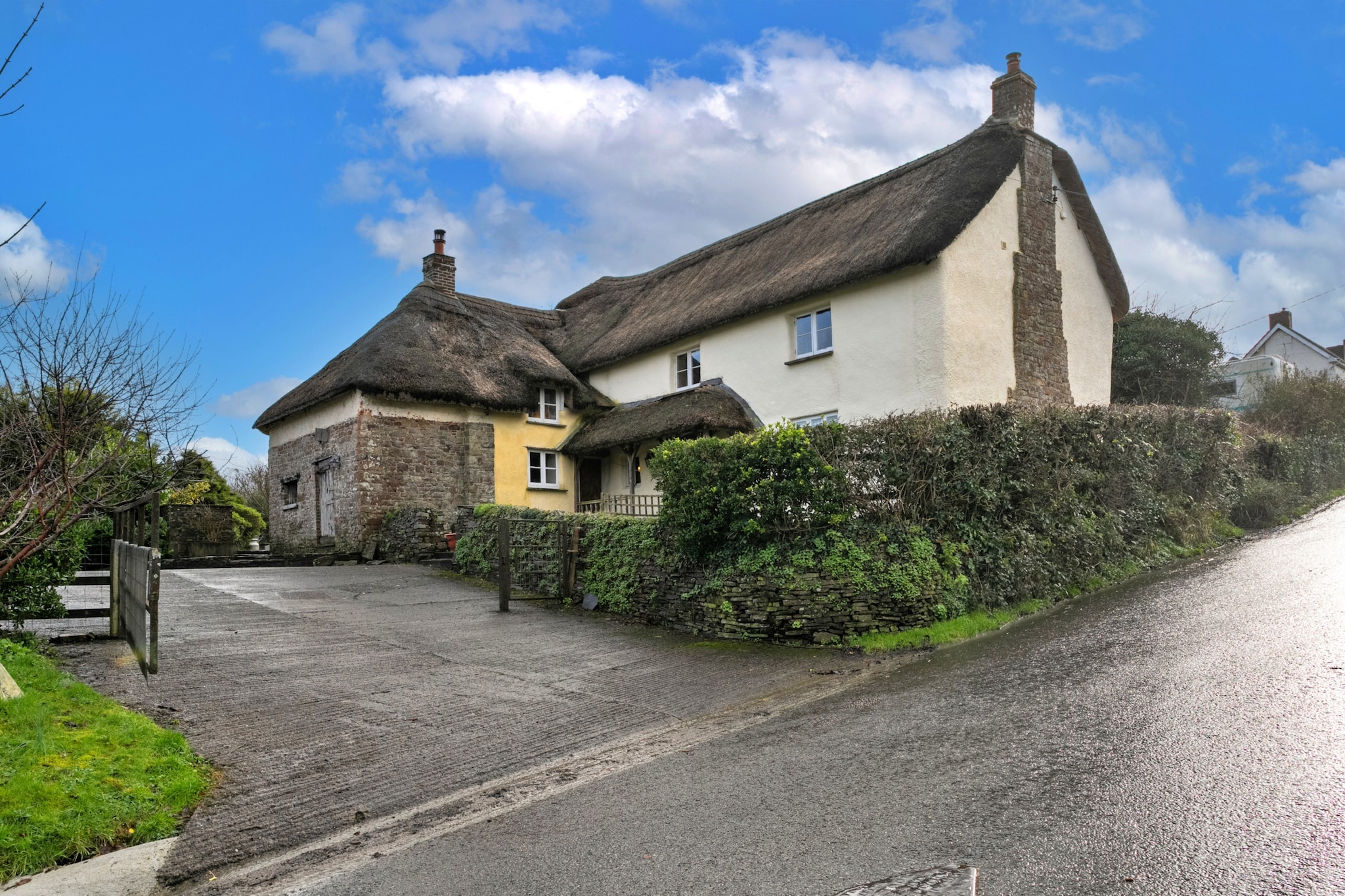 Syncocks Farm Cottage - Buitenkant zomer