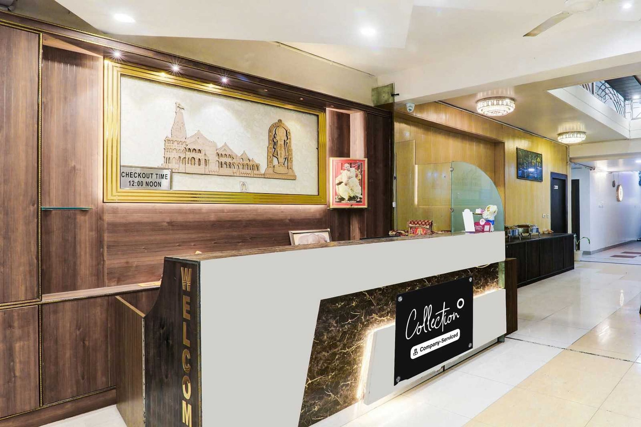 Ground floor: (bedroom(double bed, TV, seating area, air conditioning, telephone, Floor mattress), bathroom(bathtub or shower, shower, washbasin, toilet, Towels incl., shampoo, body soap, hot water))