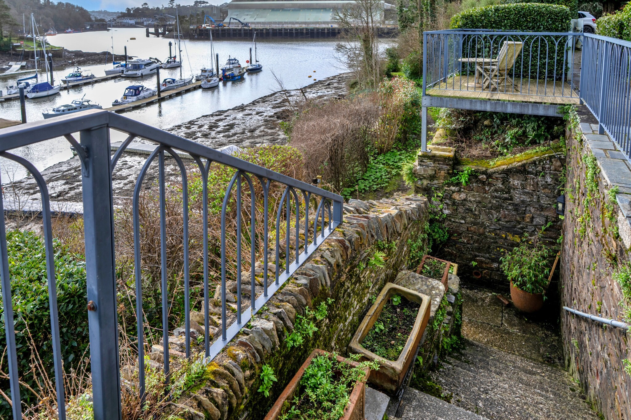 Captain's Cottage at Mixtow Creek - Terrasse/Balkon