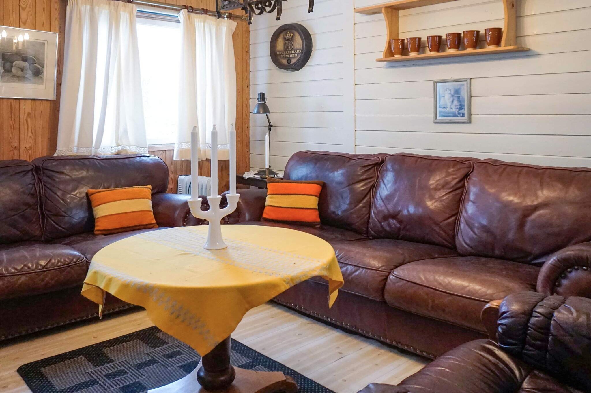 Internet Access DSL, Kitchen(cooker(electric), coffee machine, microwave, fridge(+ freezer), water from well), Living/bed room, bedroom(2x single bed), bedroom(2x single bed), bathroom(washbasin, shower, toilet), heating(electric), terrace(garden furniture), parking