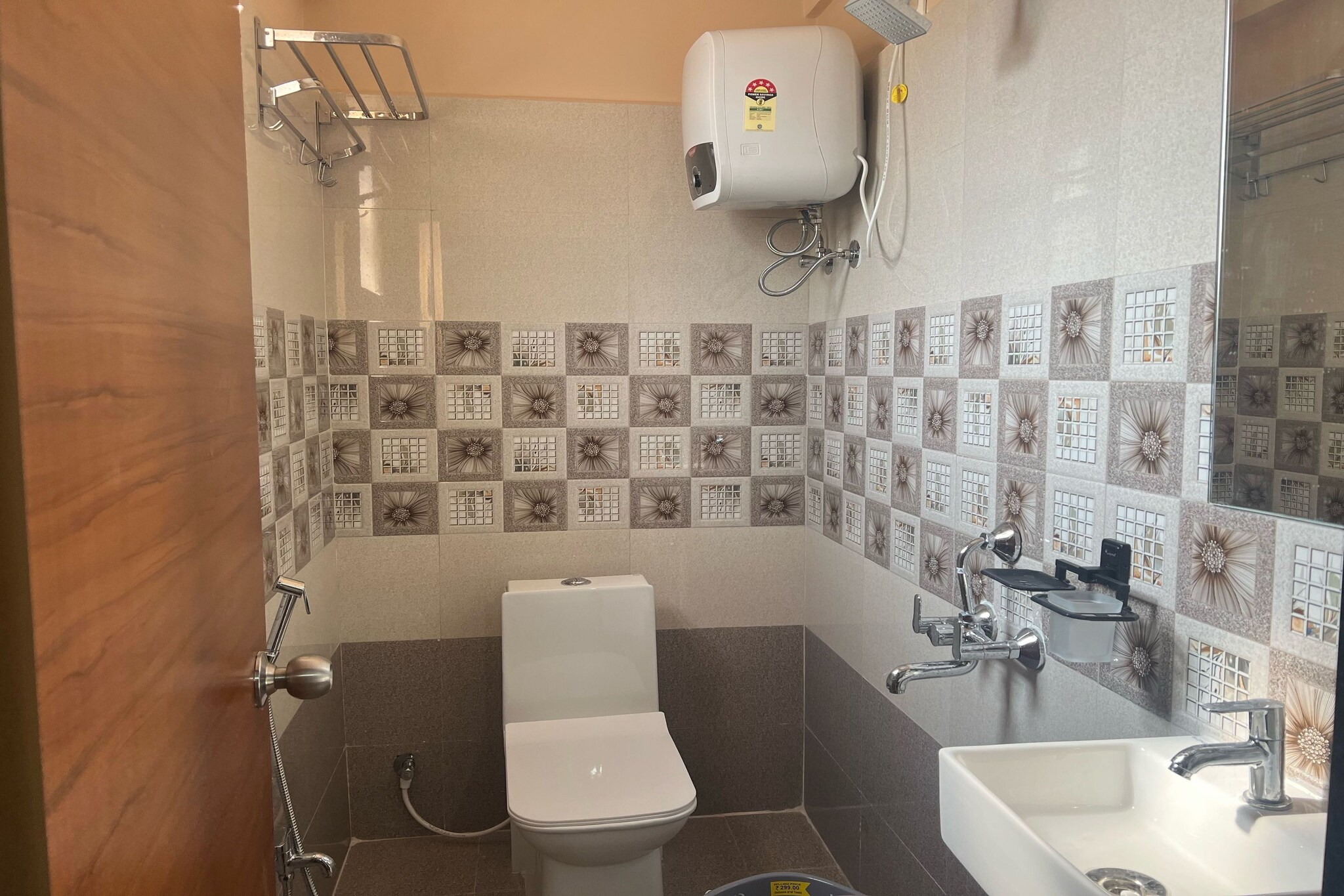 Townhouse Kanithi Road