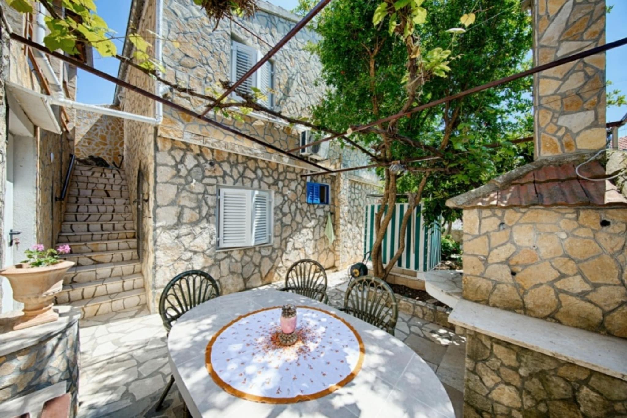 Golden Coast Apartments - A1 - TwoBedroom Apartment with Terrace and SeaView - Terrasse